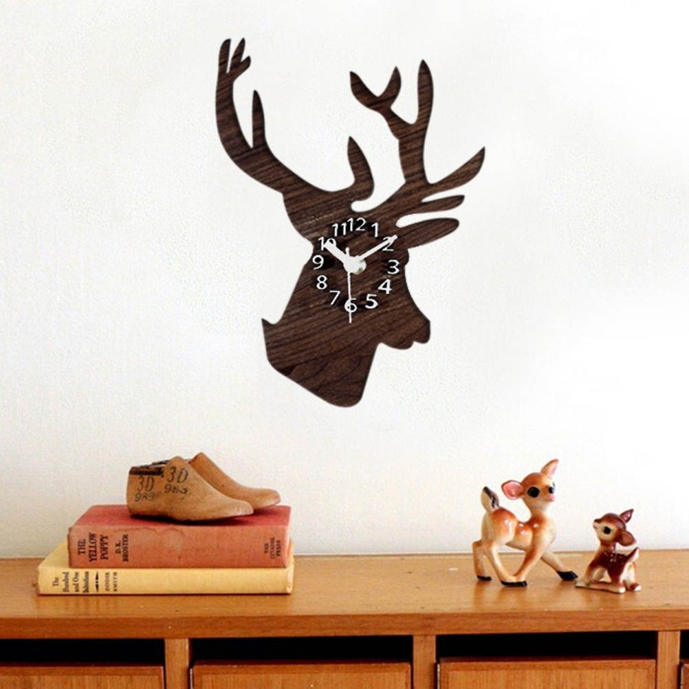 European Classic Silent Wall Clock Cool Rural Wooden Deer Head Clock Wall Decoration Gift (Brown)