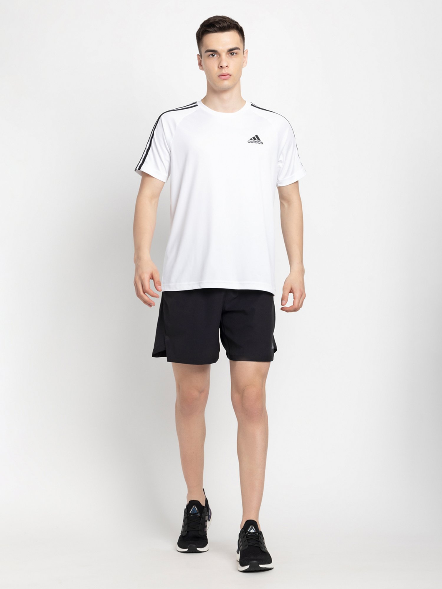 Reebok Black Regular Fit Sports Shorts