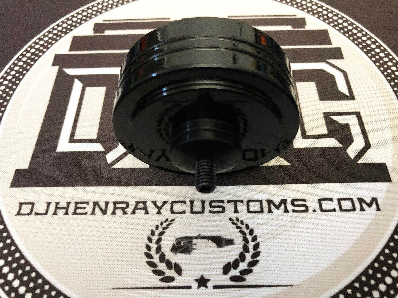 1 Custom billet aluminum turntable foot for technics 1200 Series metallic black