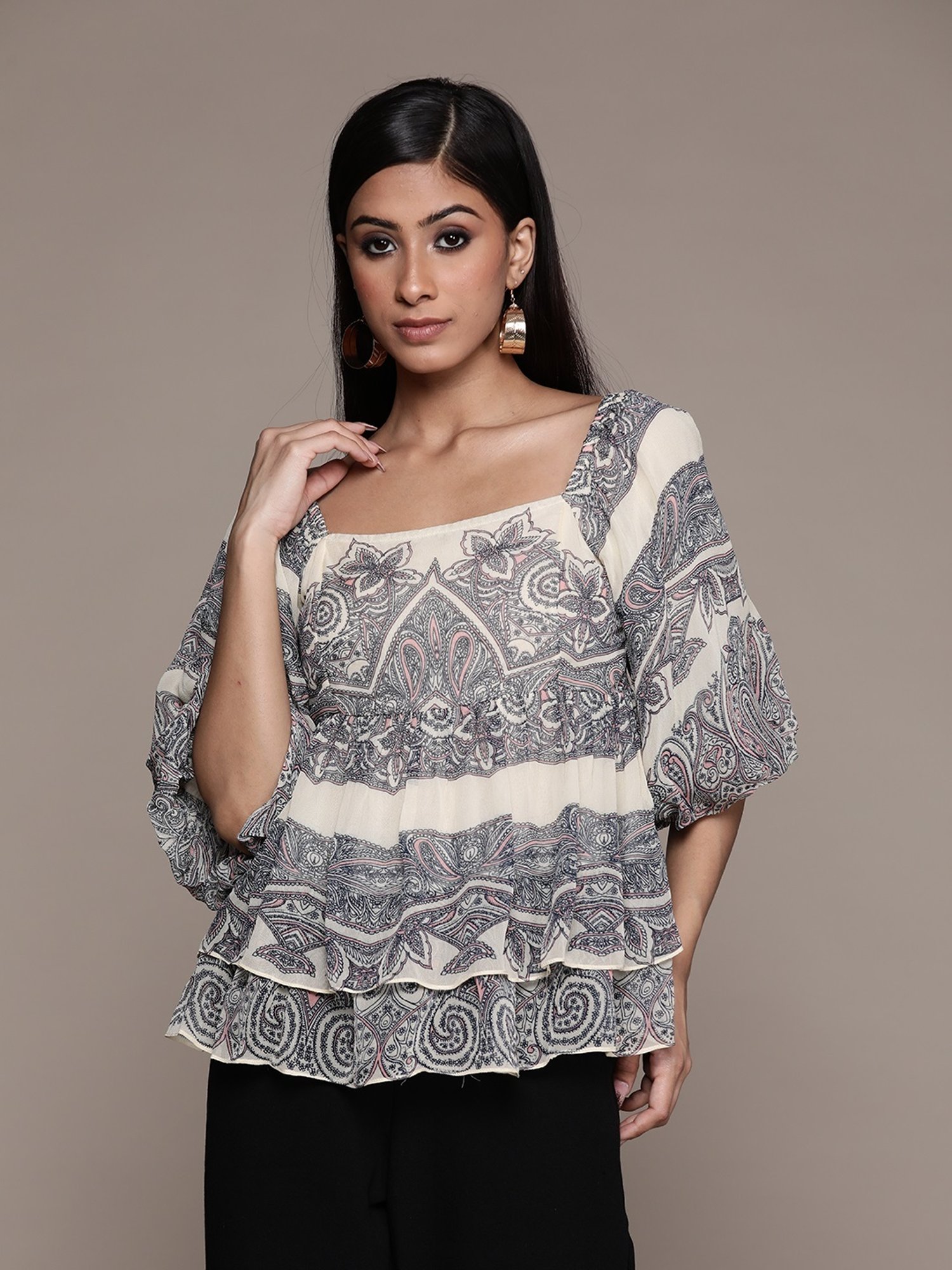 Label Ritu Kumar Ecru Abstract Top