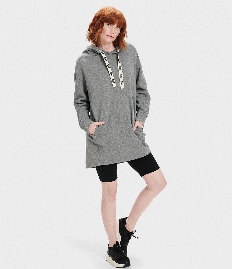 Modern Movement Solid Seamless Scoop Neck Microfiber Camisole