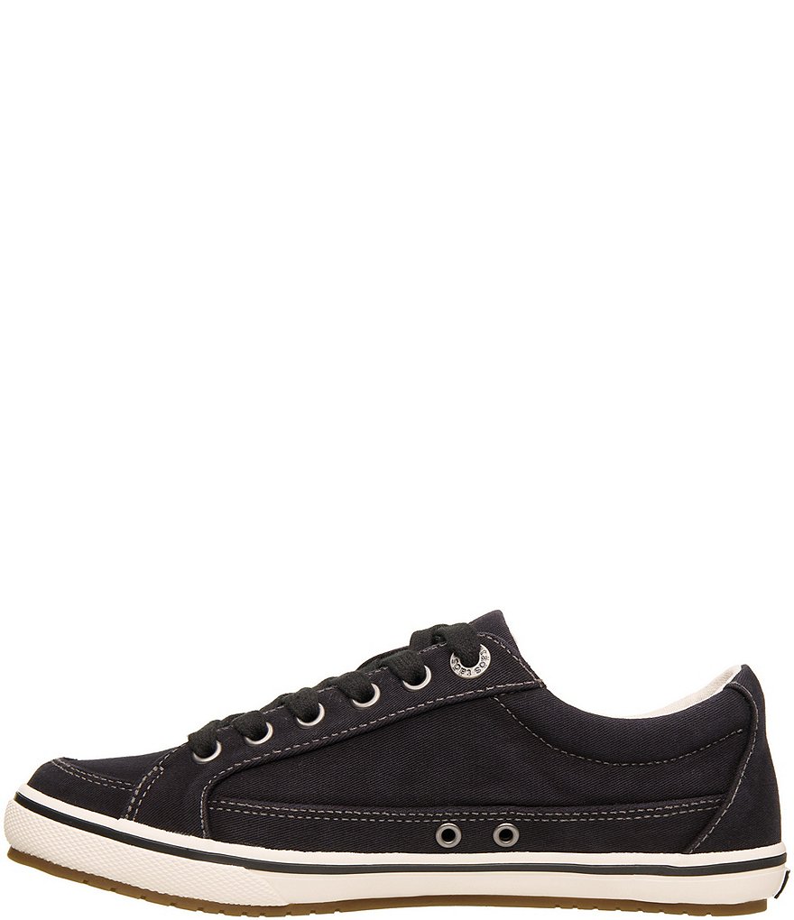 Trotters Kiera Suede Kitten Heel Pumps