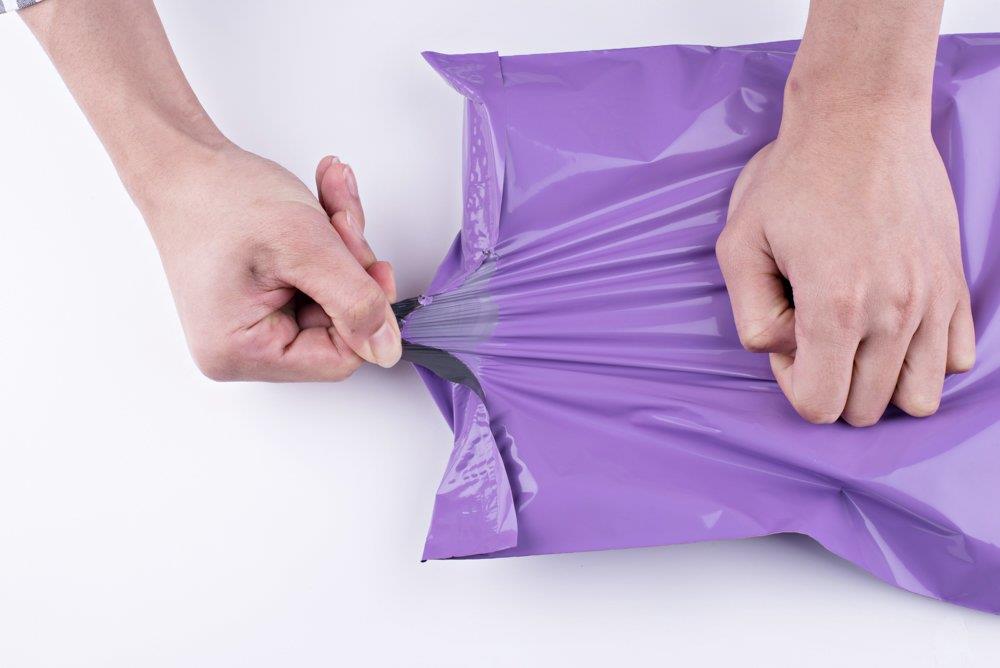 Metronic Poly Mailers 10x13 Inch Shipping Bags Light Purple Shipping Mailing Envelopes Bags 2 Mil Thick Pack of 100pcs