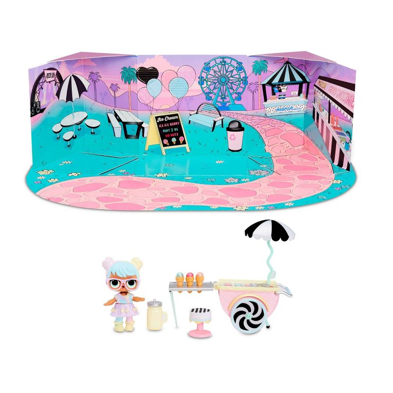 5 Surprise Mini Toys S1 Collectors Case w/ 4 Exclusive Minis