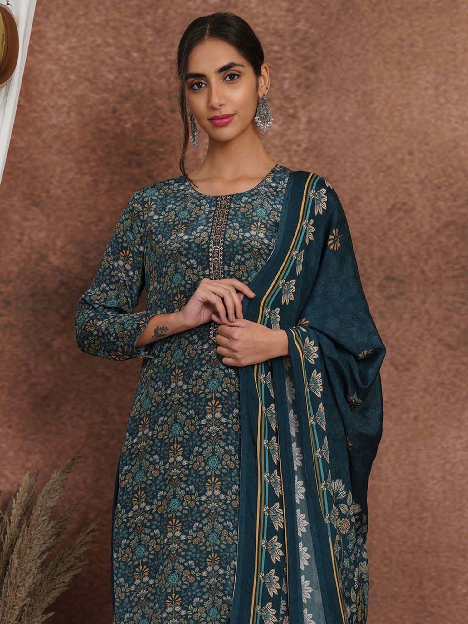 Stylee LIFESTYLE Blue Printed Unstitched Dress Material