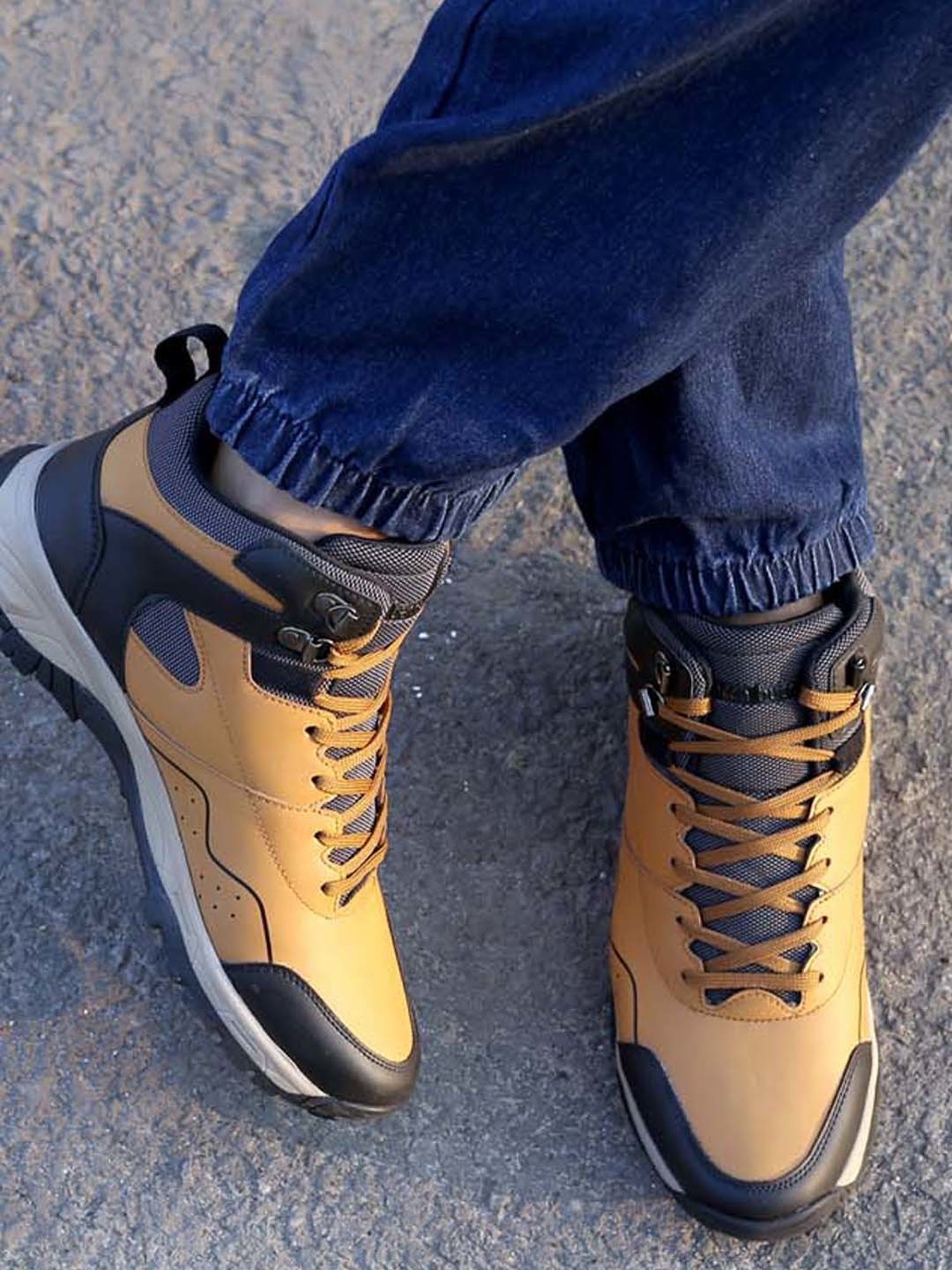 ECCO Men's Exohike Mid Hydromax Lace-Up Water Resistant Hiking Boots