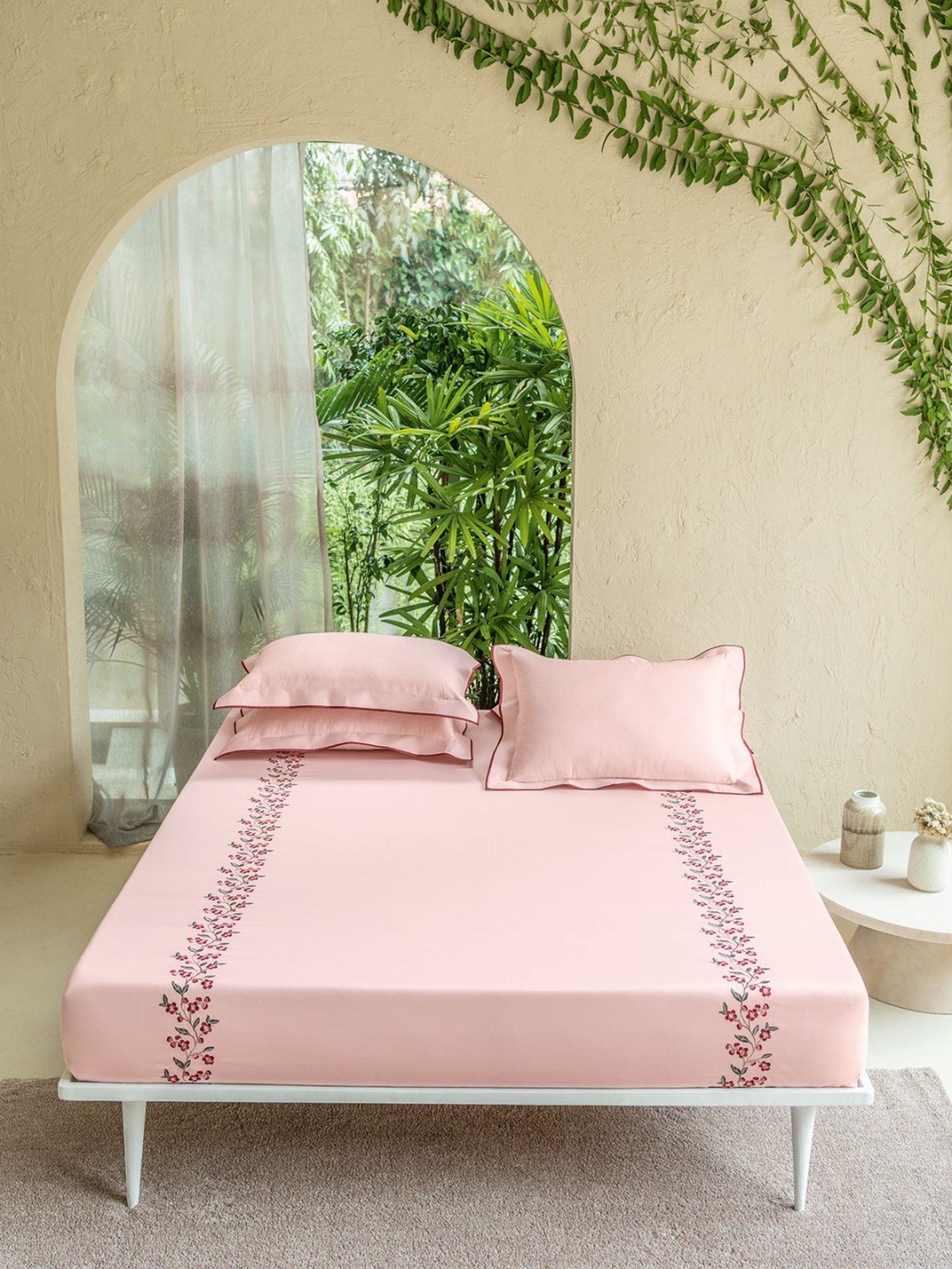 DDECOR Live beautiful Floral Primrose Pink 210 TC Cotton King Bed Sheet with 2 Pillow Covers