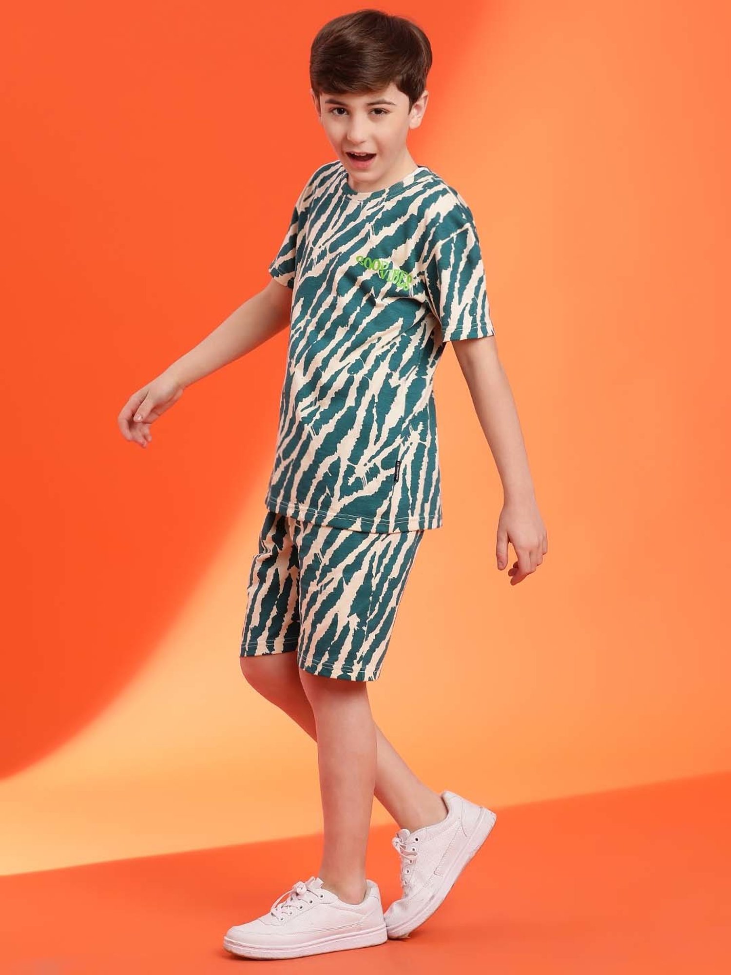 Lil Tomatoes Kids Teal Blue & Cream Printed T-Shirt Set