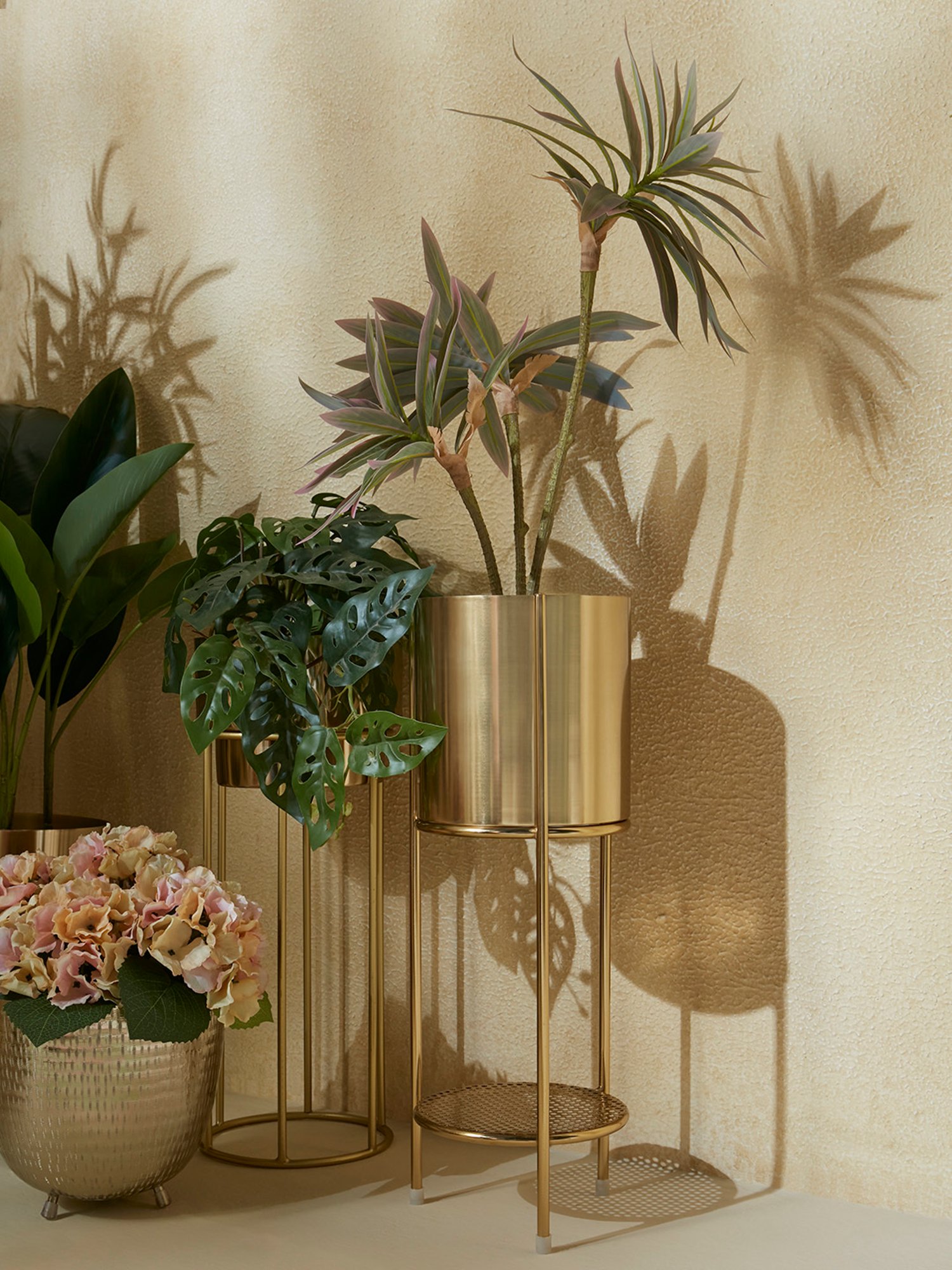 Westside Home Gold Small Planter with Mesh