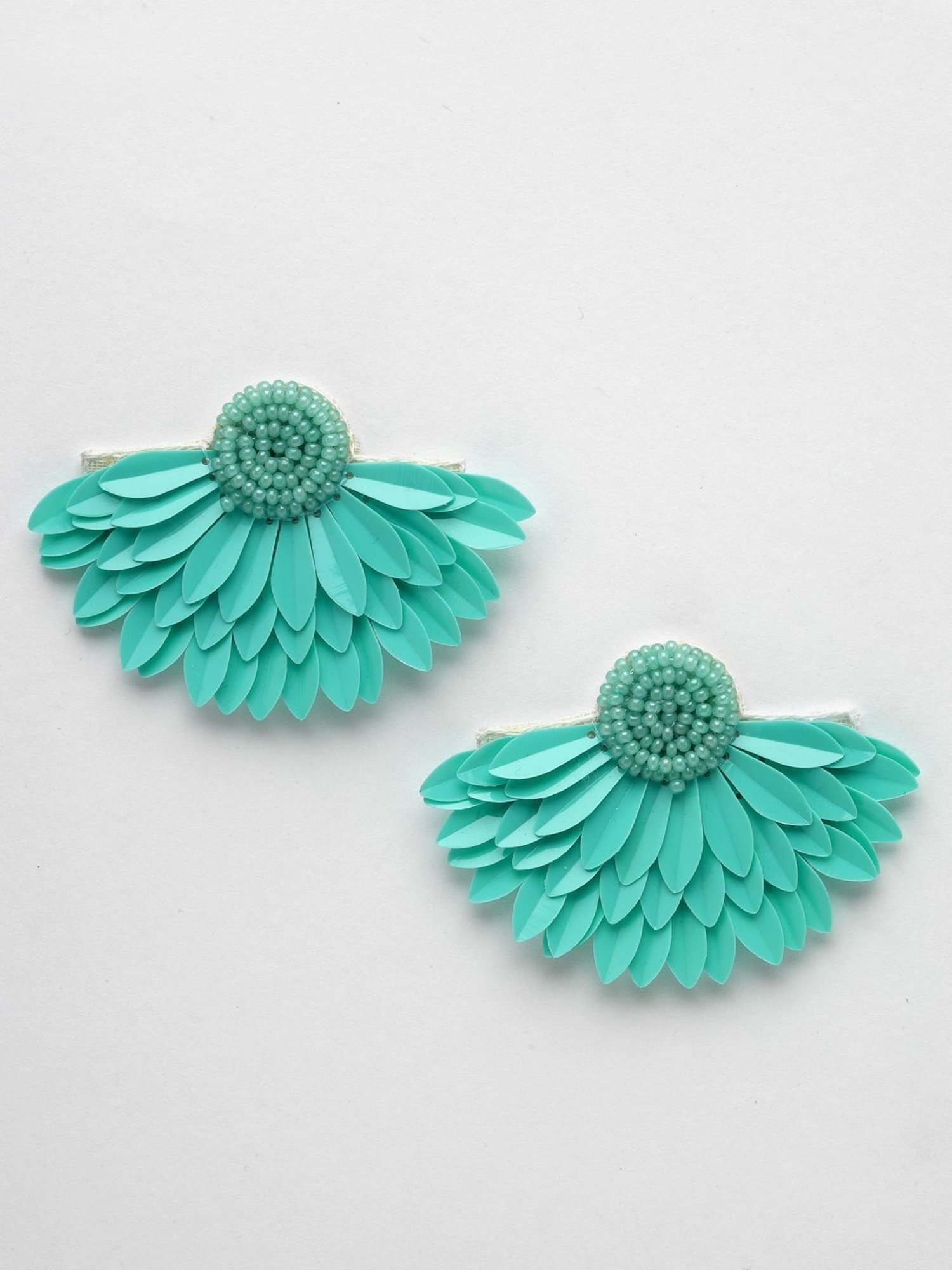 Moedbuille Beads Leaf Pattern Contemporary Floral Design Layered Earrings