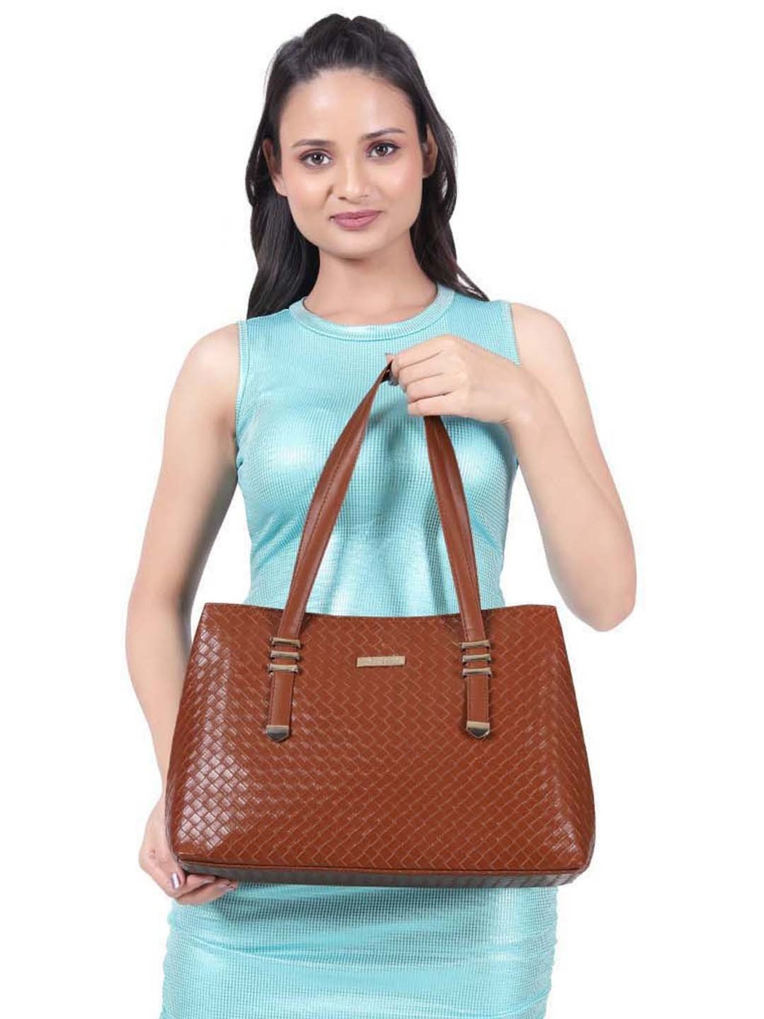 Toteteca Tan Textured Medium Shoulder Bag