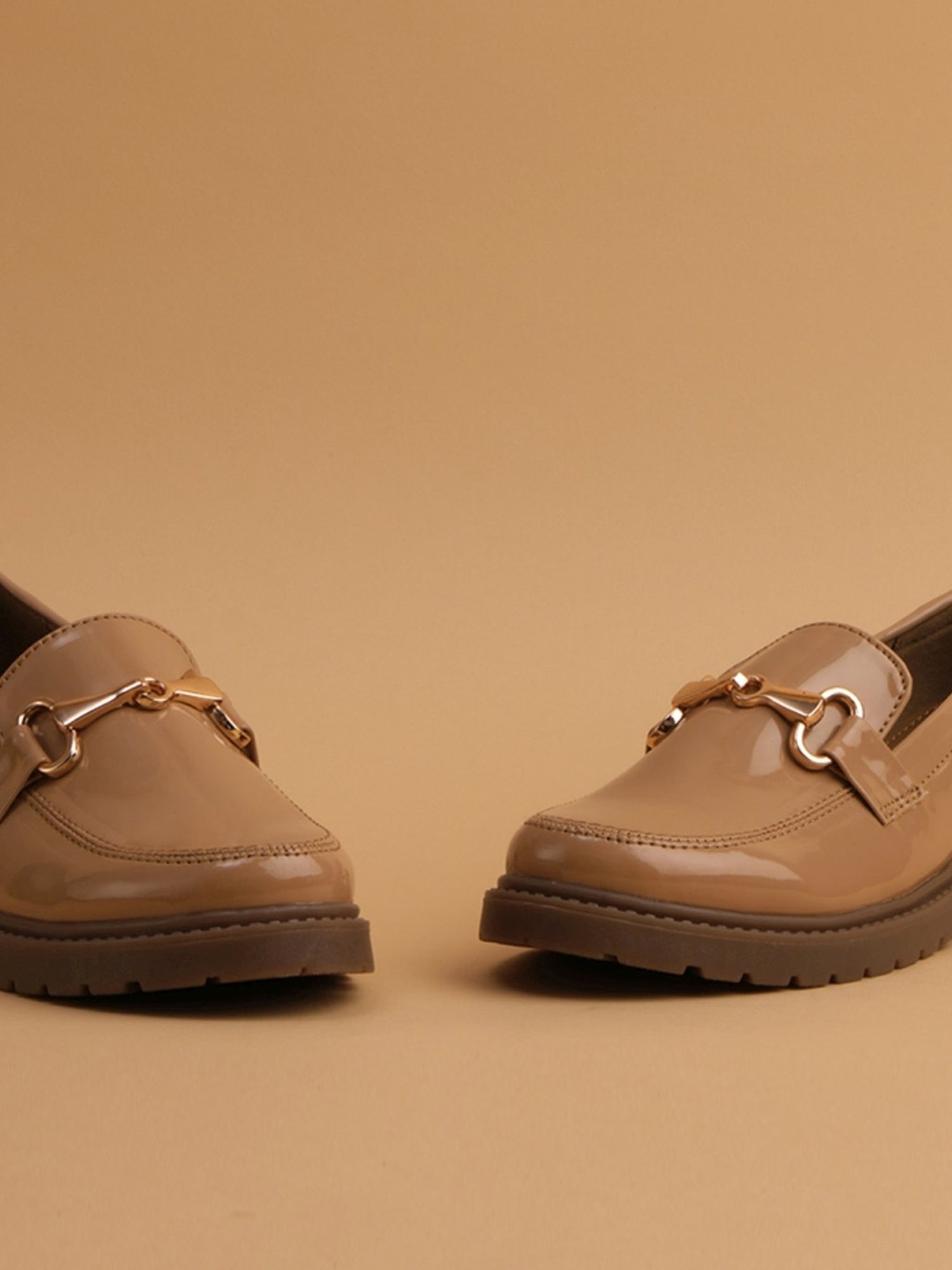 Eridani Women's Micah Beige Loafers