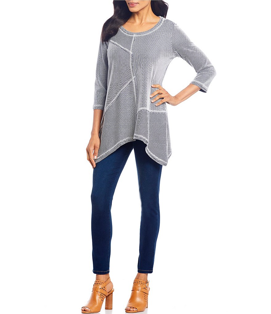 Commando Faux Leather Crocodile-Embossed Legging