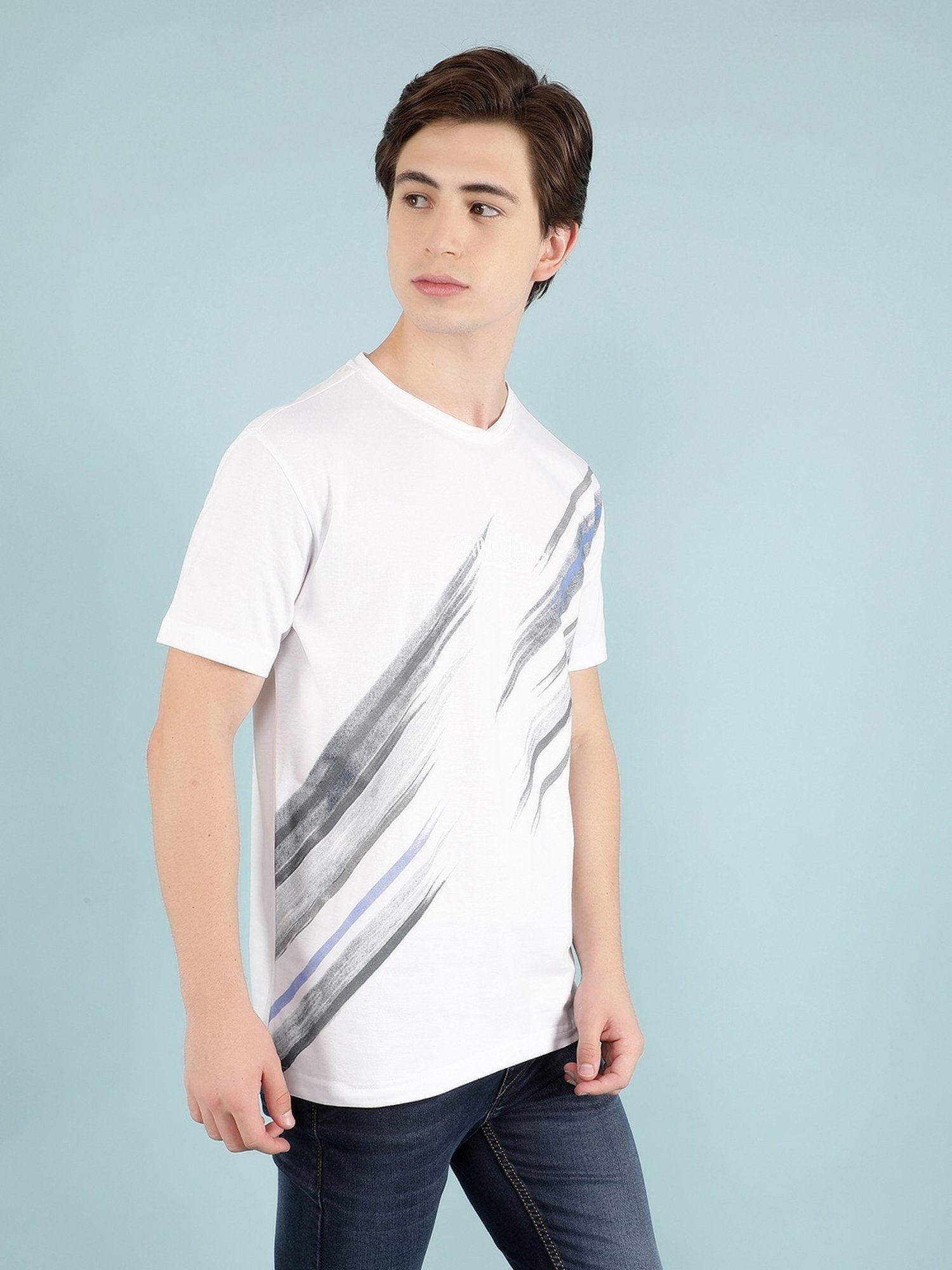 Crimsoune Club White Slim Fit Printed T-Shirt
