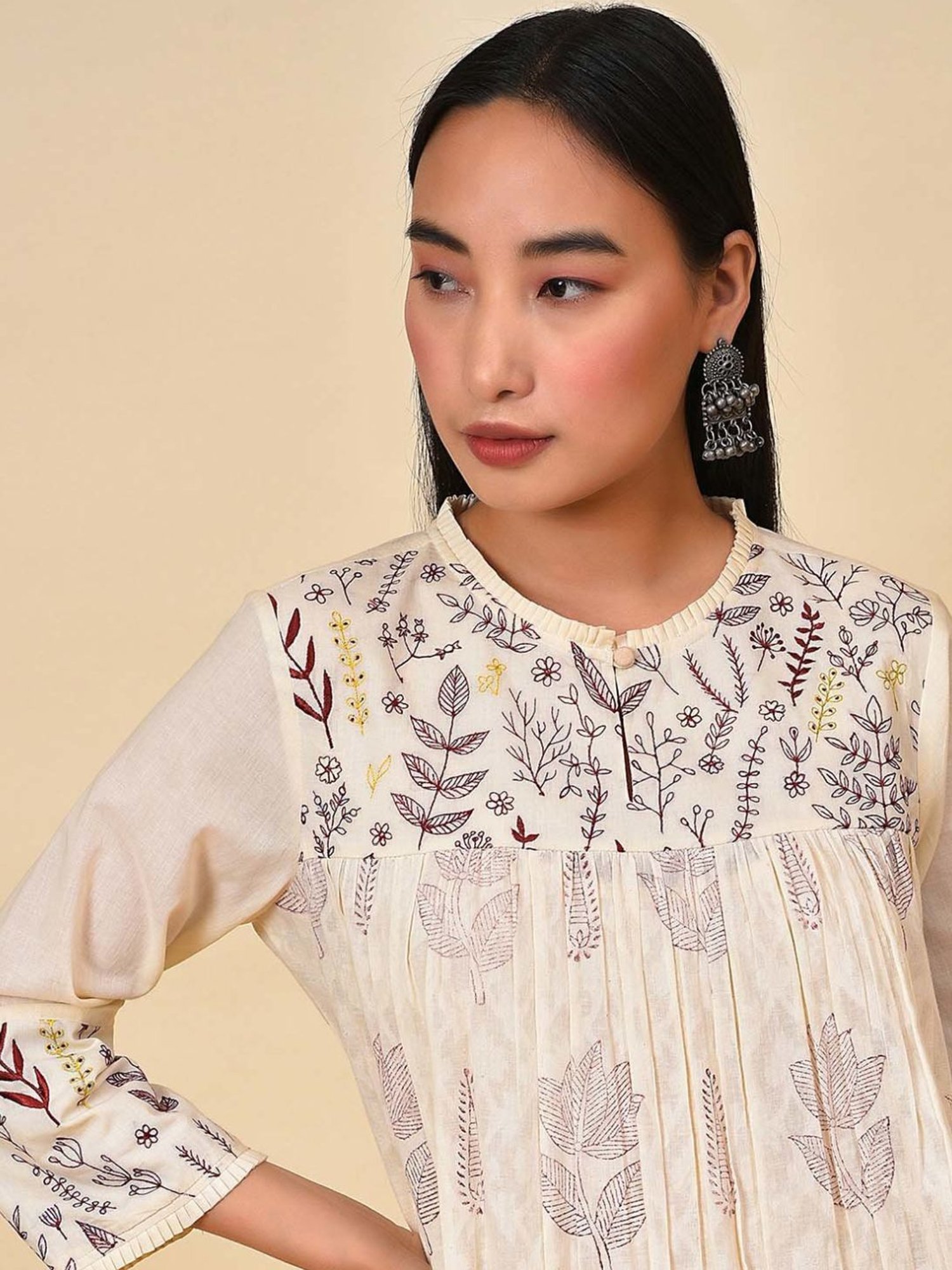 NUHH Susegad Lounge In The Ecru Kurta & Pant Set