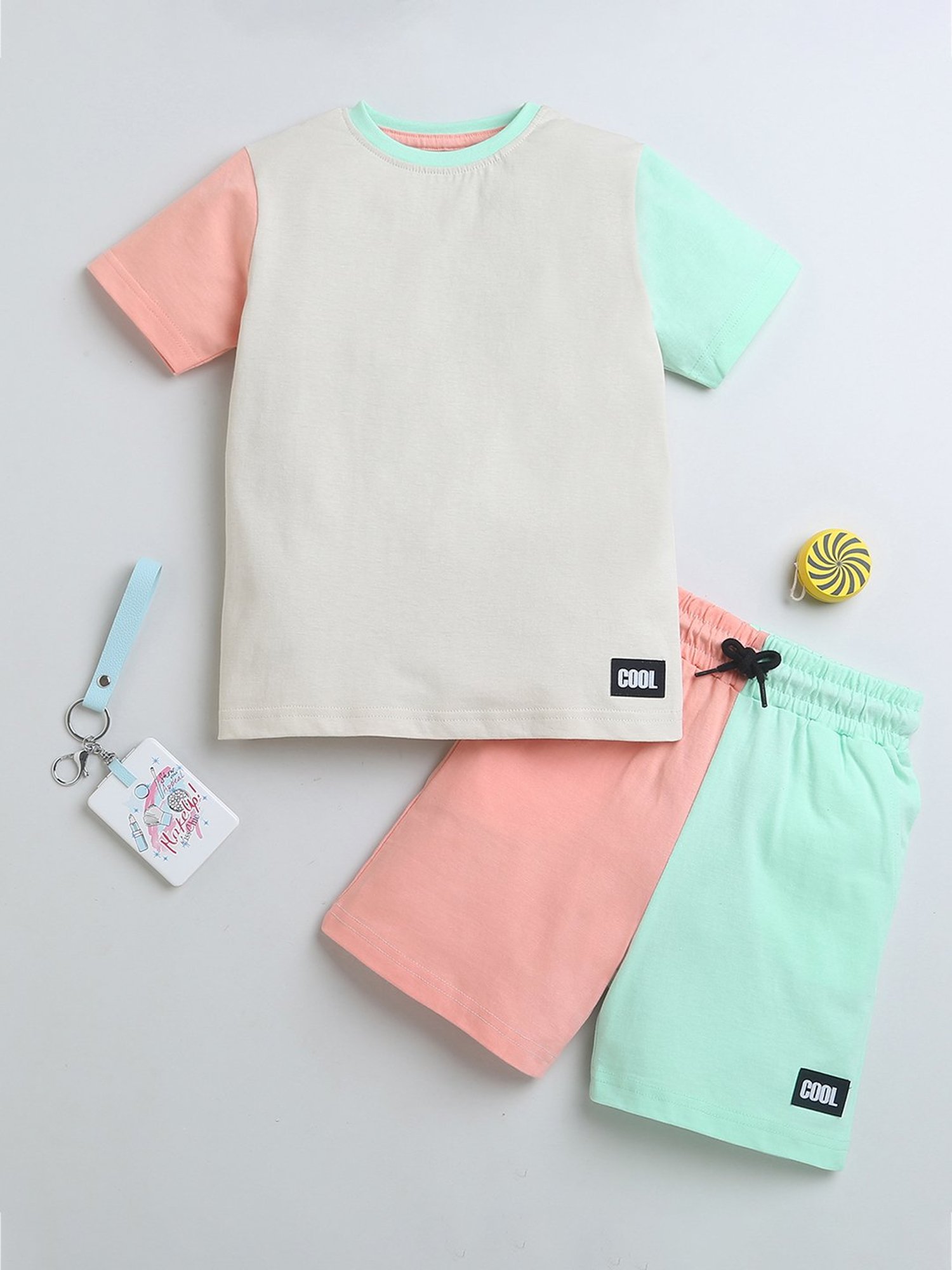 Bumzee Kids Multicolor Color Block T-Shirt with Shorts