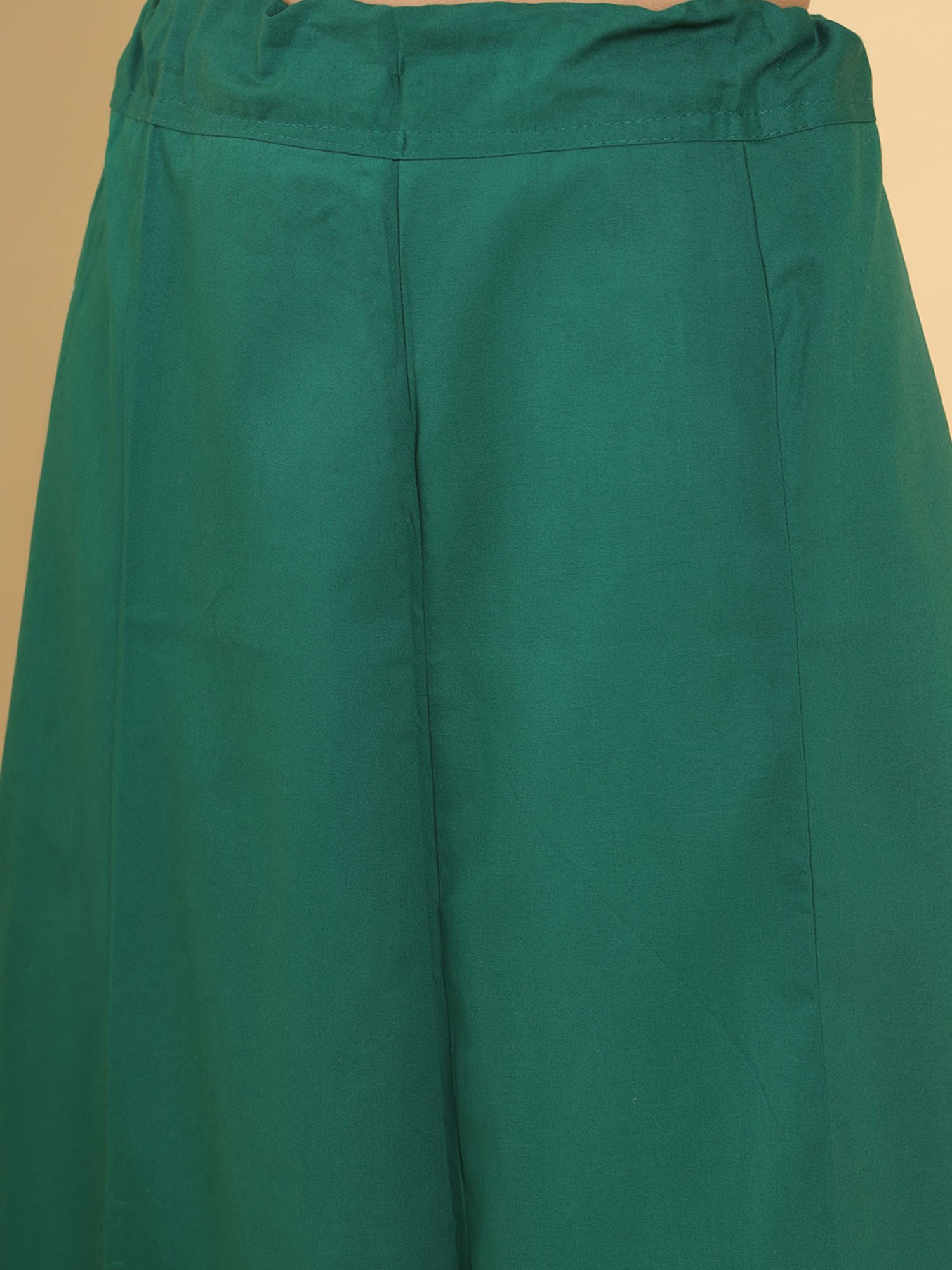 Soch Green Cotton Saree Shapewear