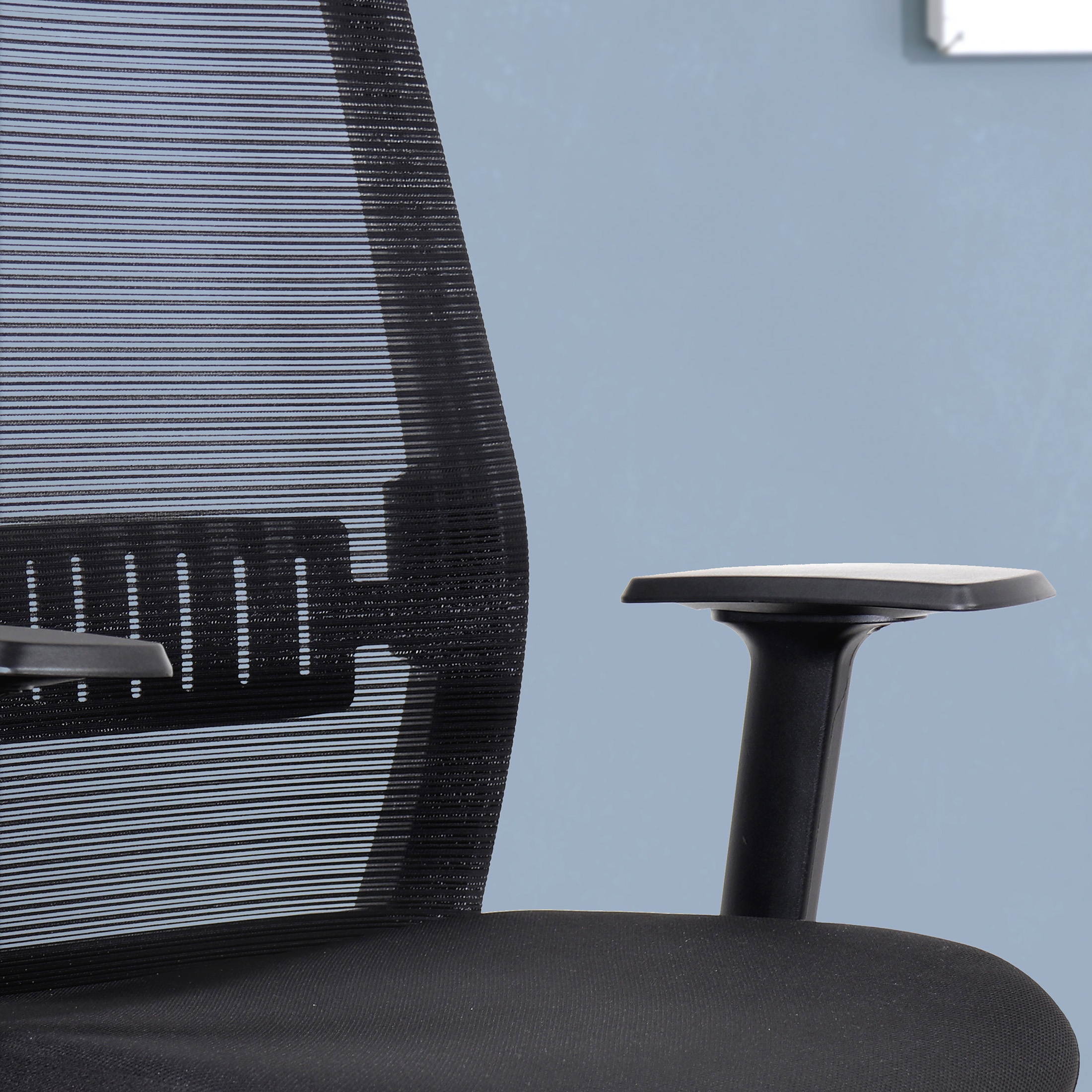 Rotatable office chair