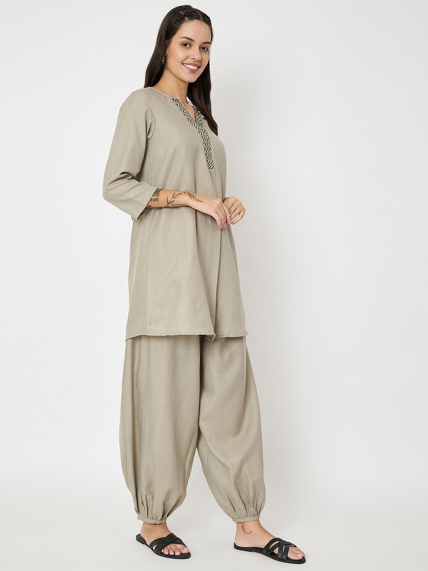 9rasa Grey Tunic & Pant Set