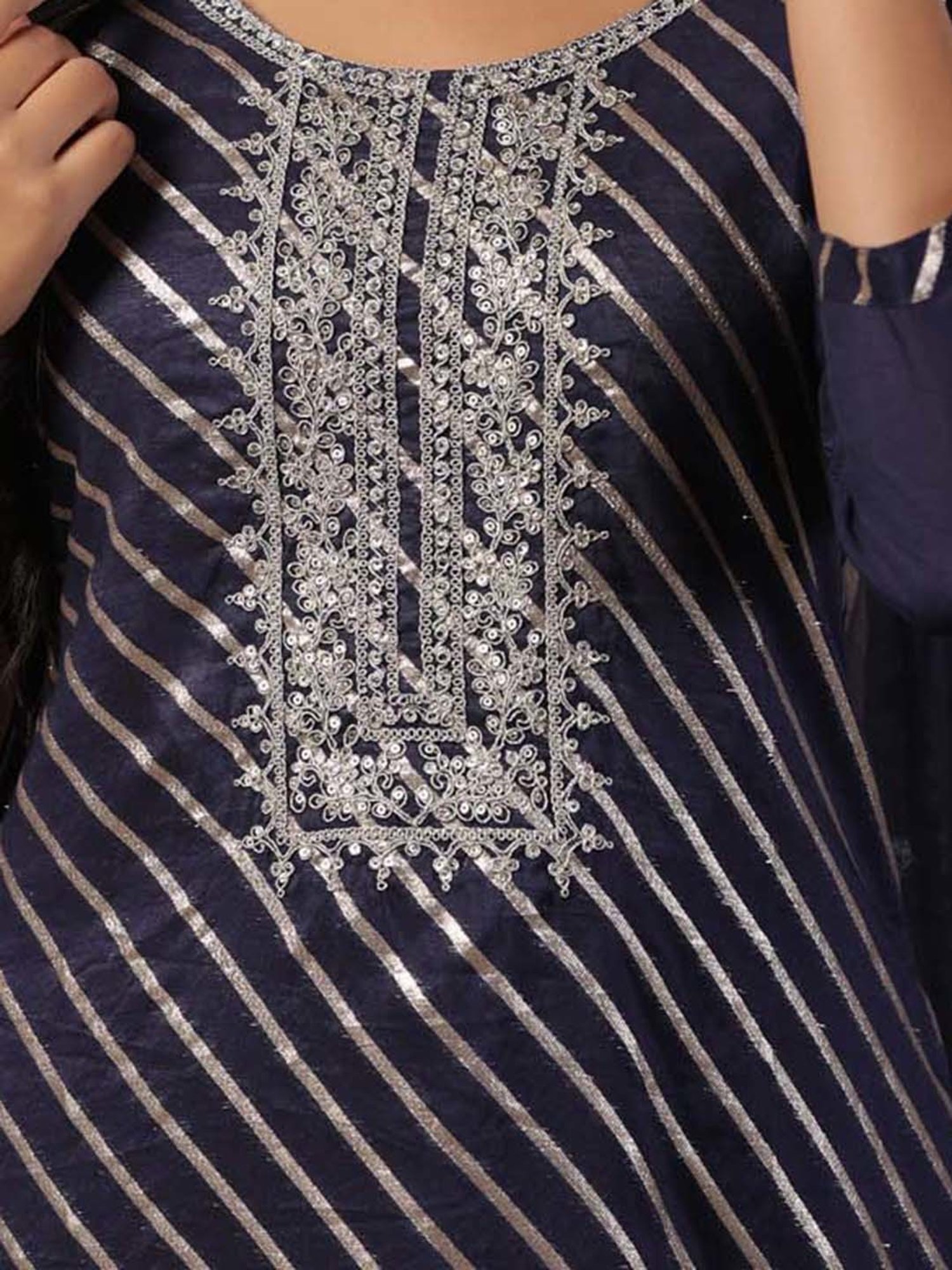 Ishin Navy Embroidered Kurta With Pant & Dupatta