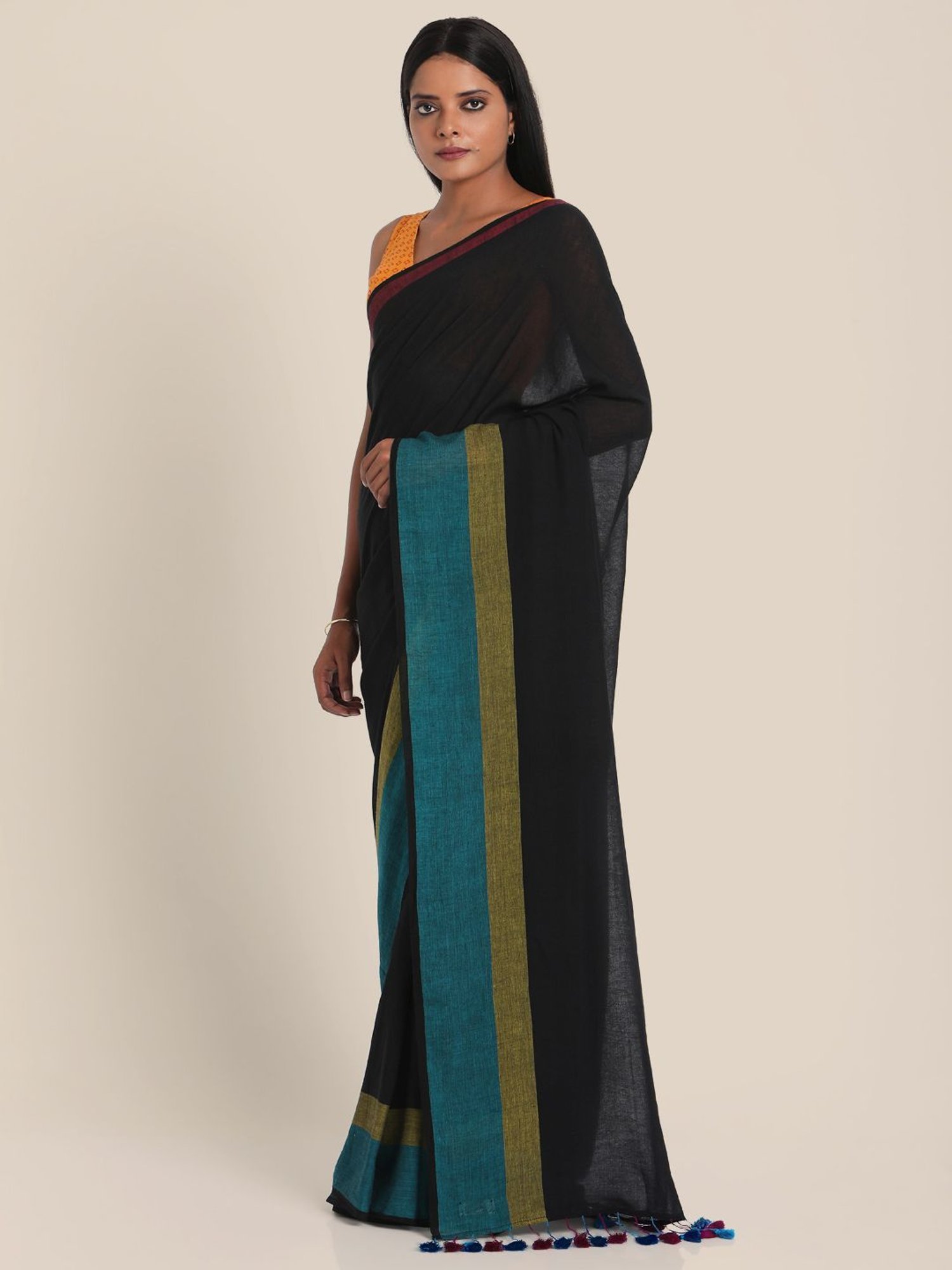 Suta Black Cotton Saree Without Blouse