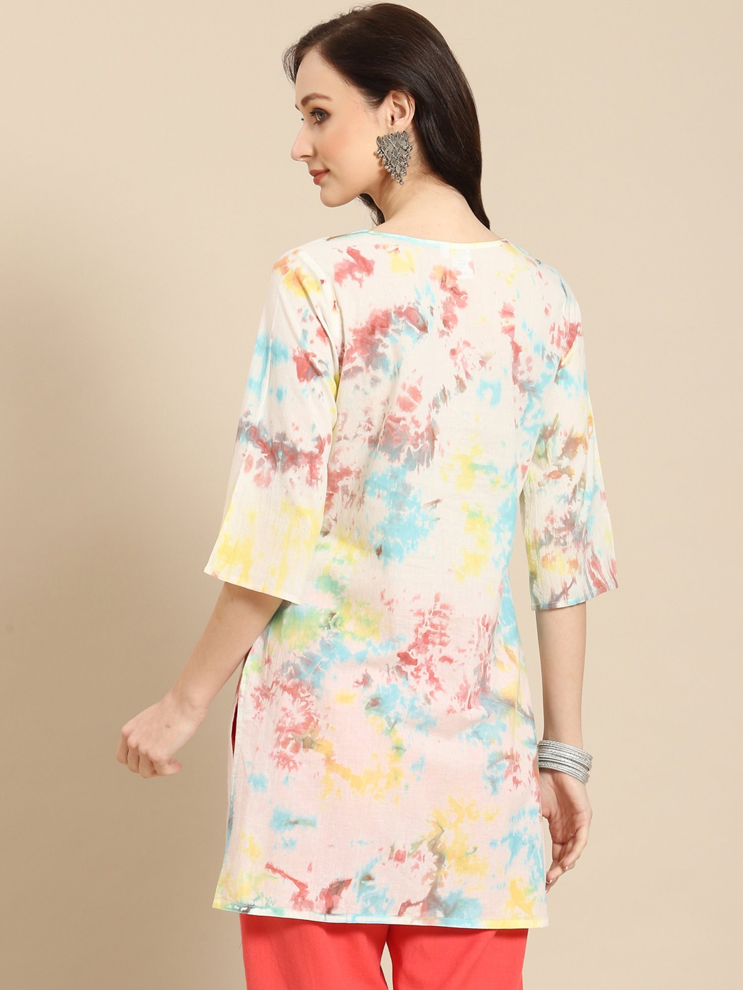 Prakrti White Cotton Printed Straight Short Kurti