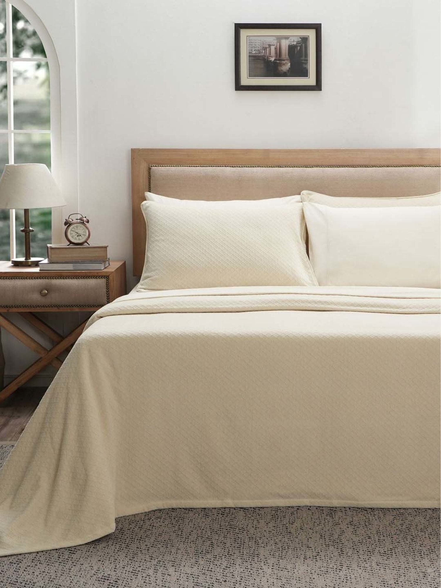 Maspar Colorart Blaize Vanilla Cotton 200 TC 256 GSM Double Size Bed Cover