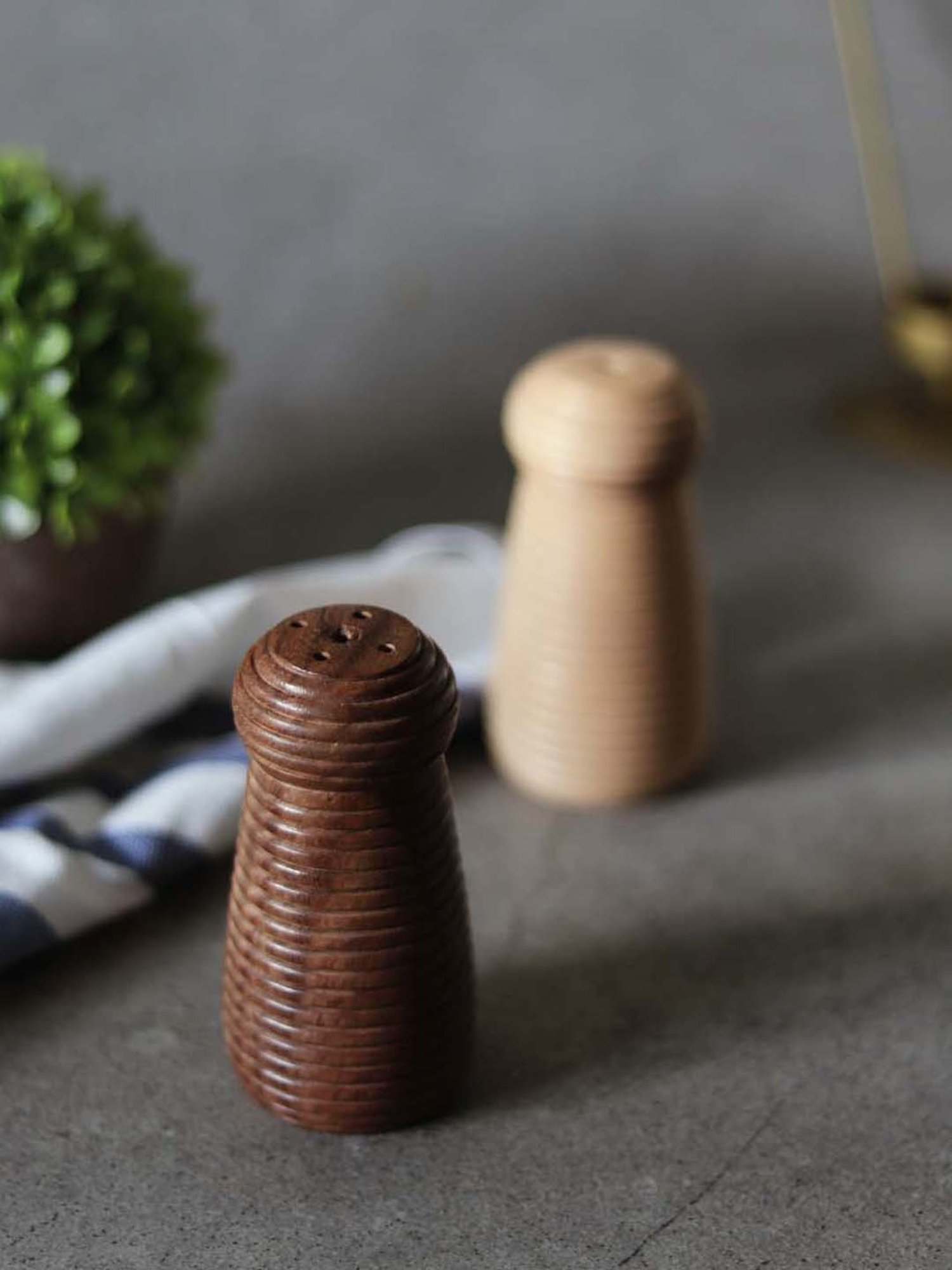 Goodhomes Transparent Glass Butter Dishes With Lid