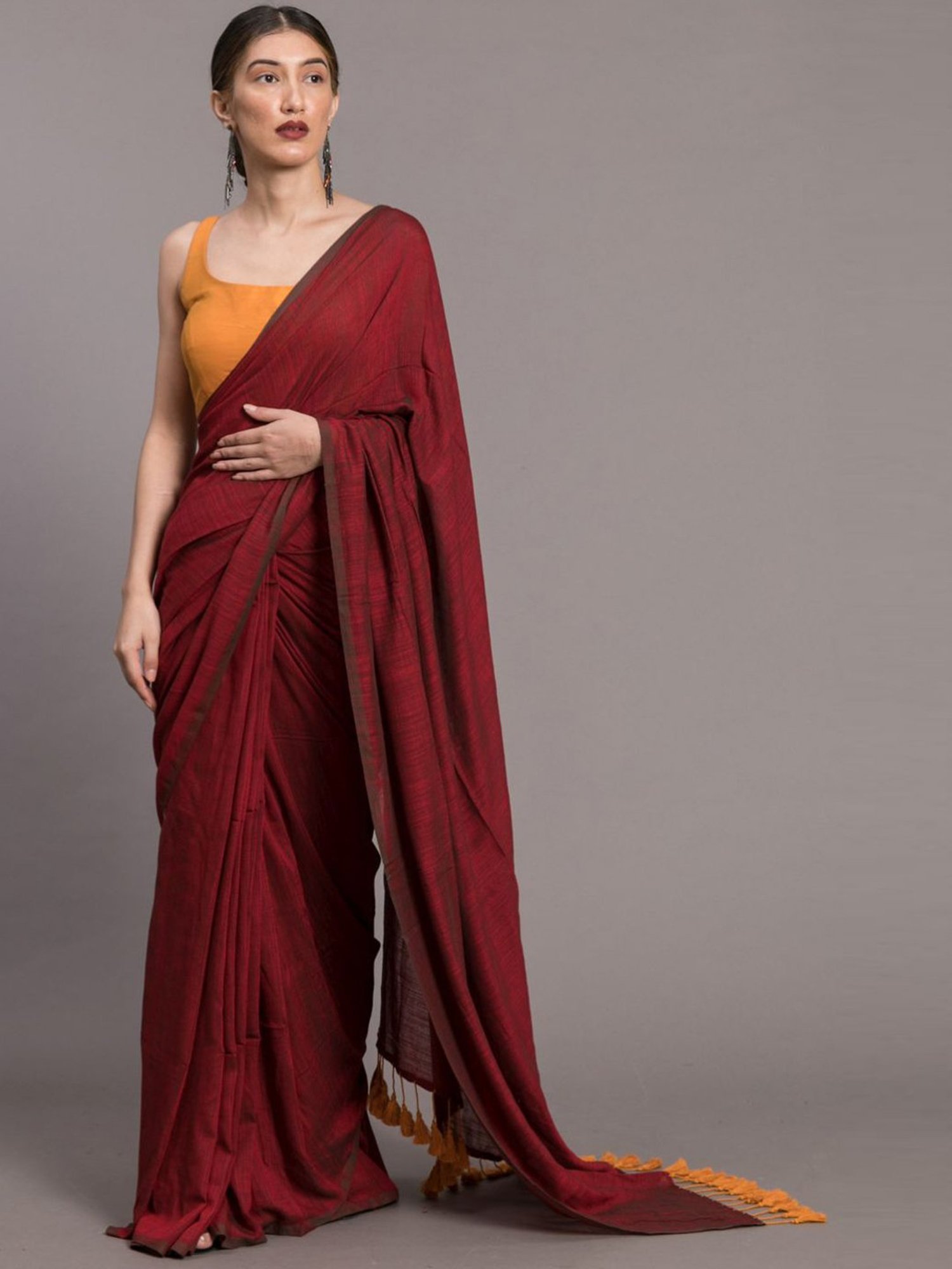 Suta Maroon Plain Saree Without Blouse