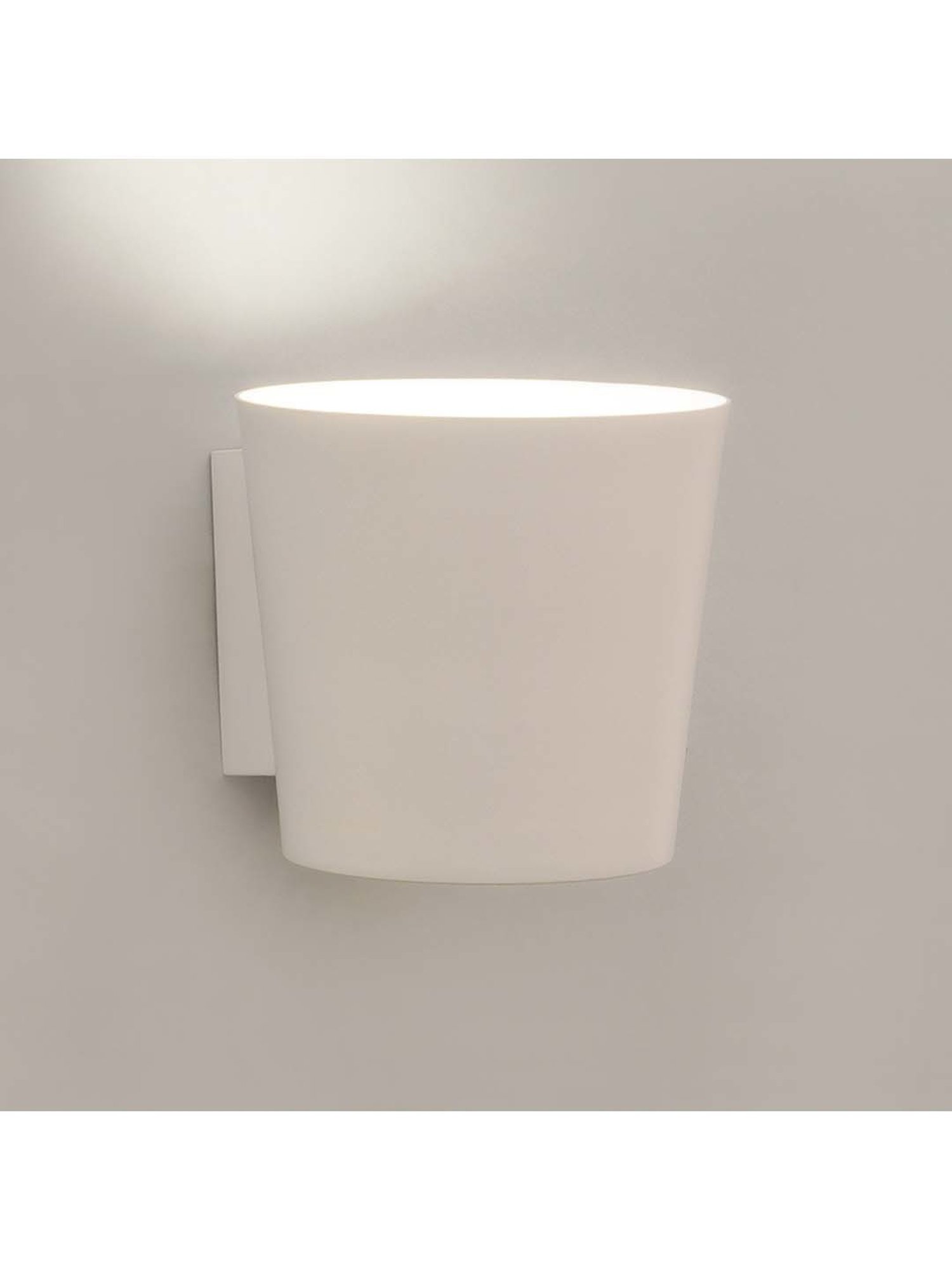 Kapoor E Illuminations Influx White Metal Wall Light - Set of 1