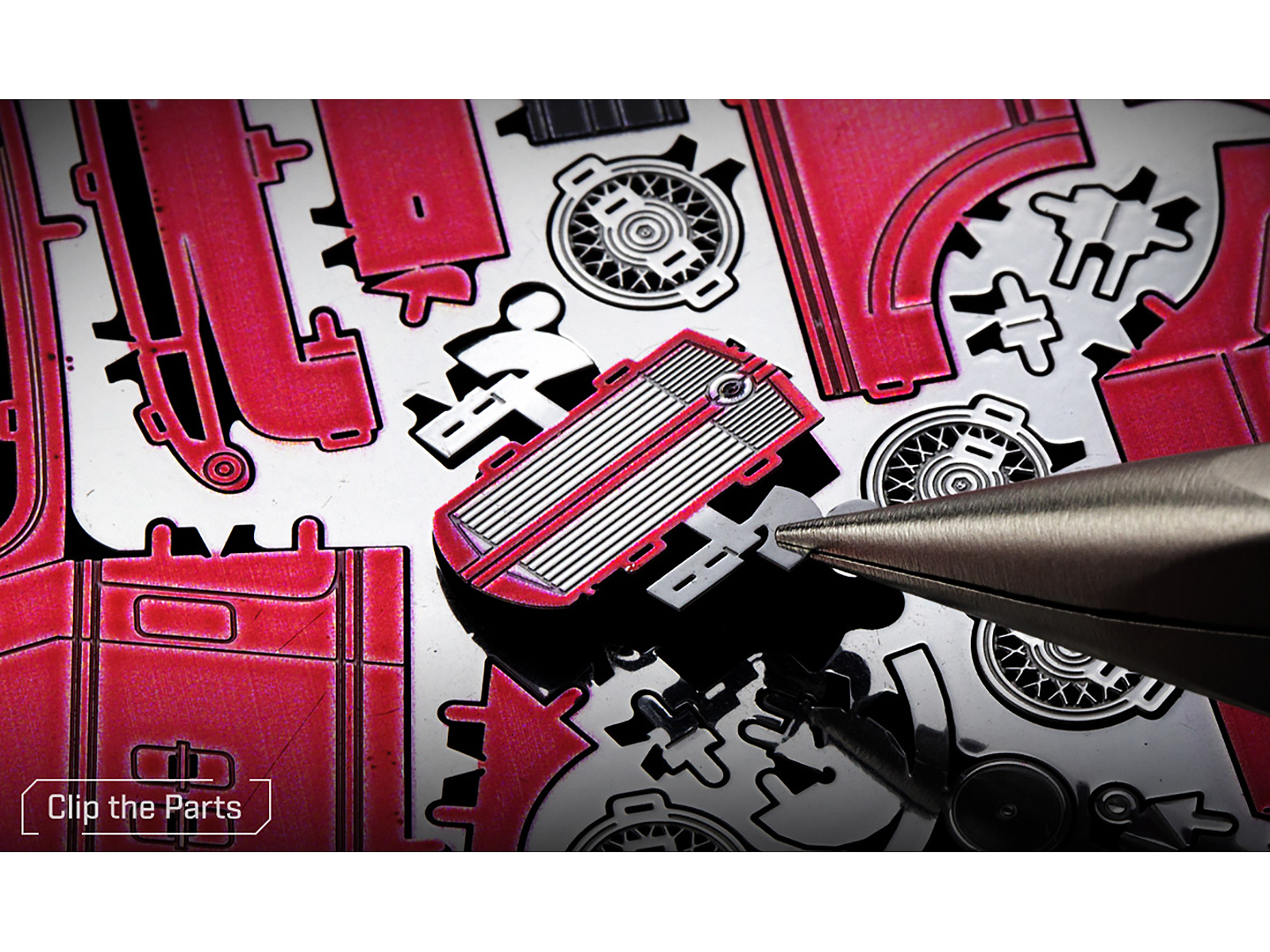 Level 4 Model Kit Fruehauf 40' Tanker Trailer 1/32 Scale Model by Revell