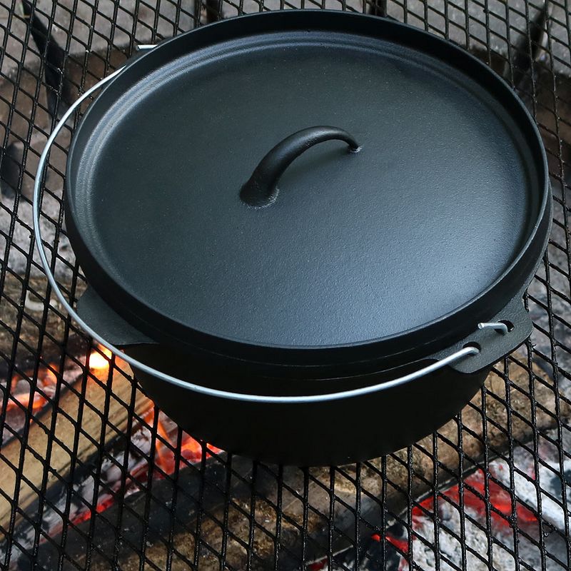 Sunnydaze Indoor/Outdoor Large Pre-Seasoned Cast Iron Dutch Oven Pot with Lid and Handle - 8 qt - Black