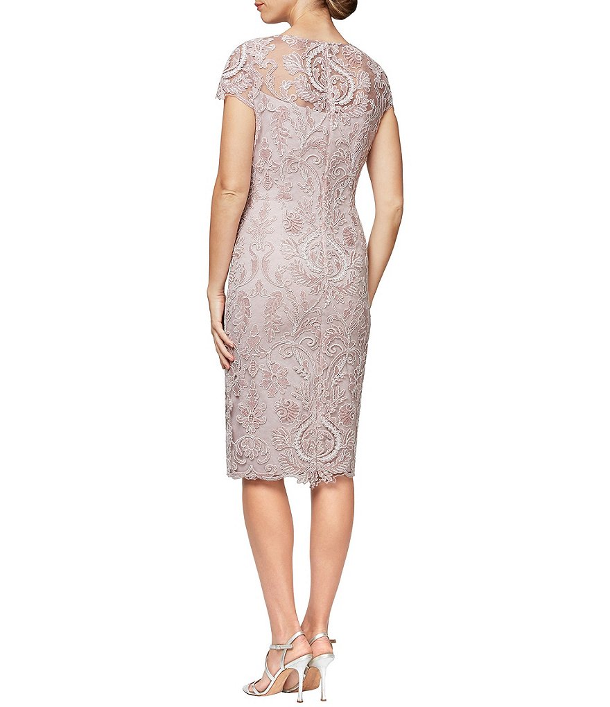 Jkara Petite Size 3/4 Sleeve Lined Illusion Crew Neck Beaded Gown