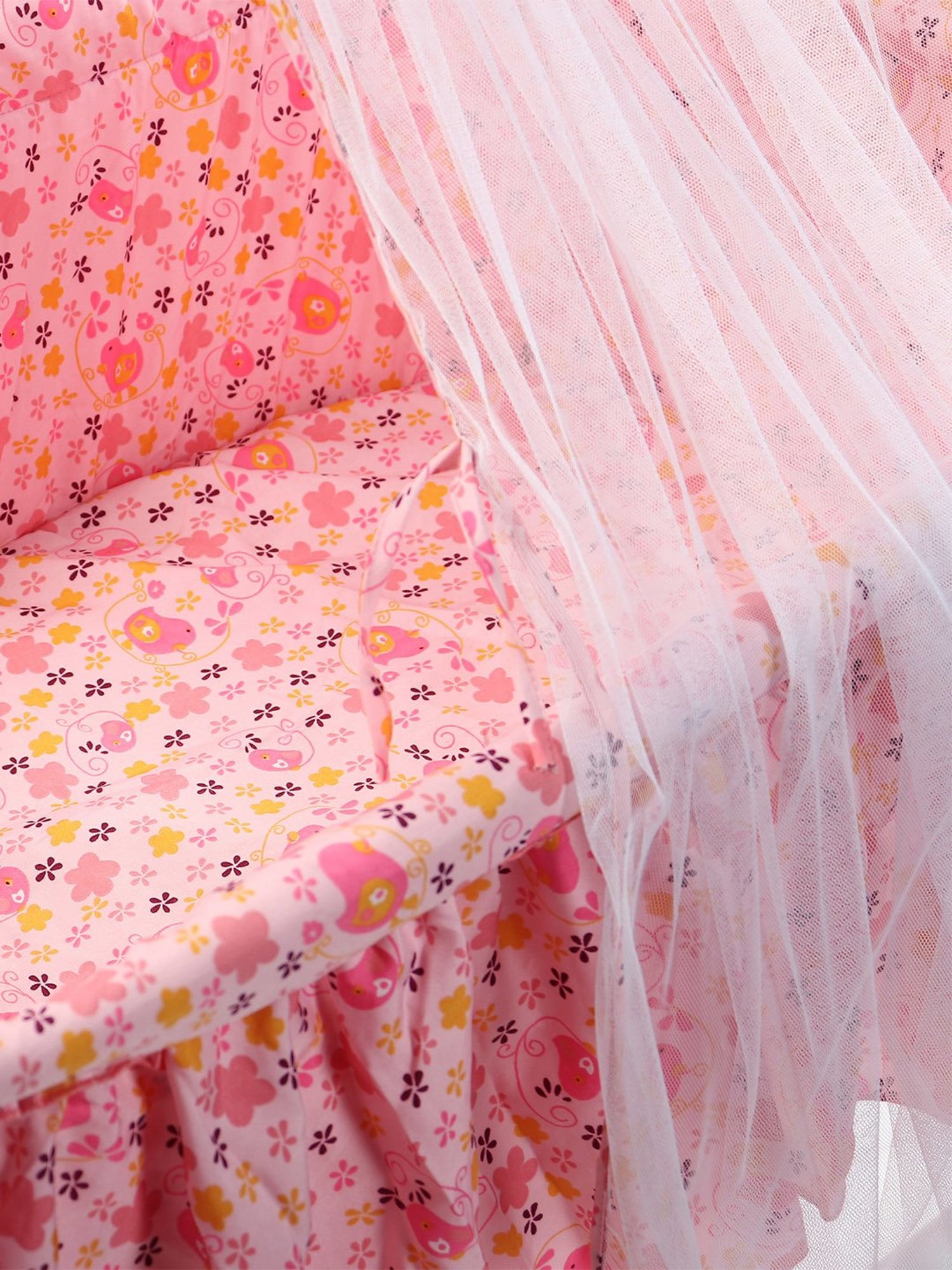 Kiddery Pink Baby Cradle with Mosquito Protection Net (Age 0-8 Months)