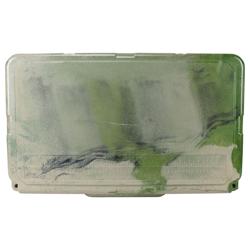 Elkton Outdoors ELK-ICE-45CAMO Heavy Duty Rotomolded Portable 45 Quart Commercial Grade Insulated Hardside Ice Chest Beverage Cooler, Camo