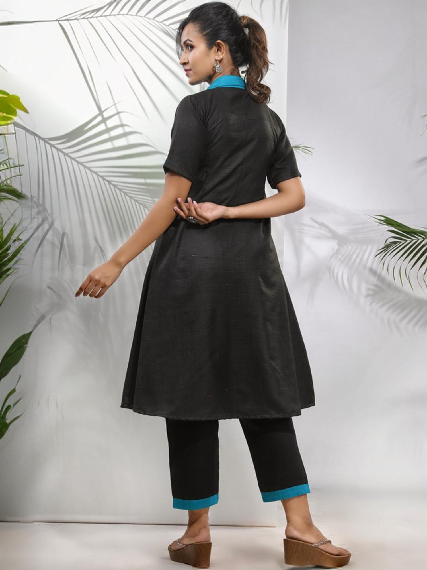 Charukriti Black Regular Fit Kurta Pant Set