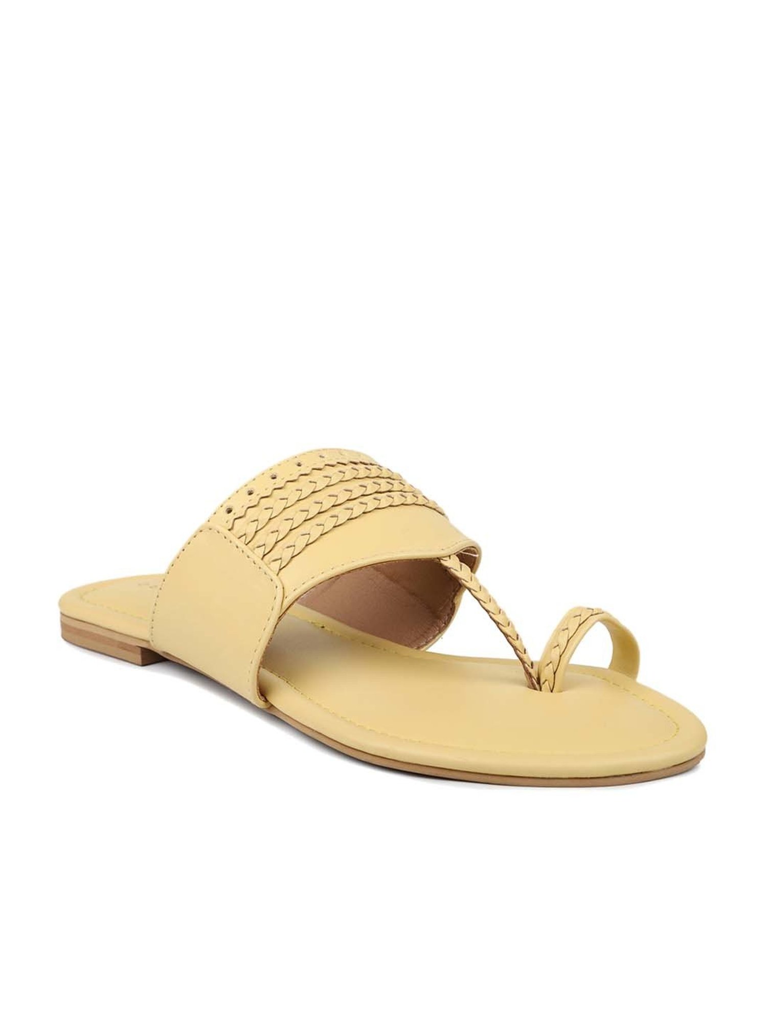 Design Crew Women's Cream Toe Ring Sandals