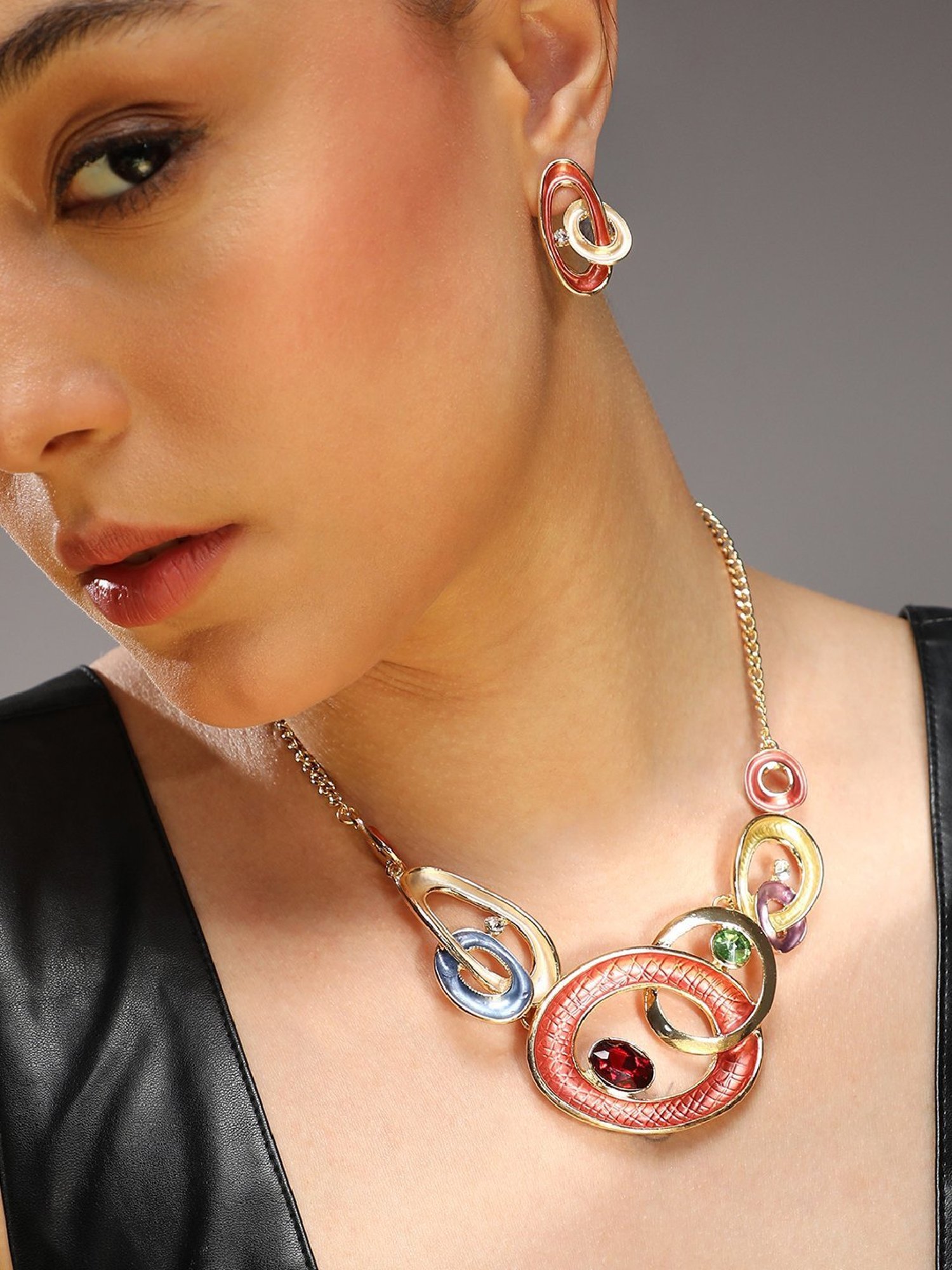 Sohi Women's Circular Cluster Jewellery Set - Multicolour