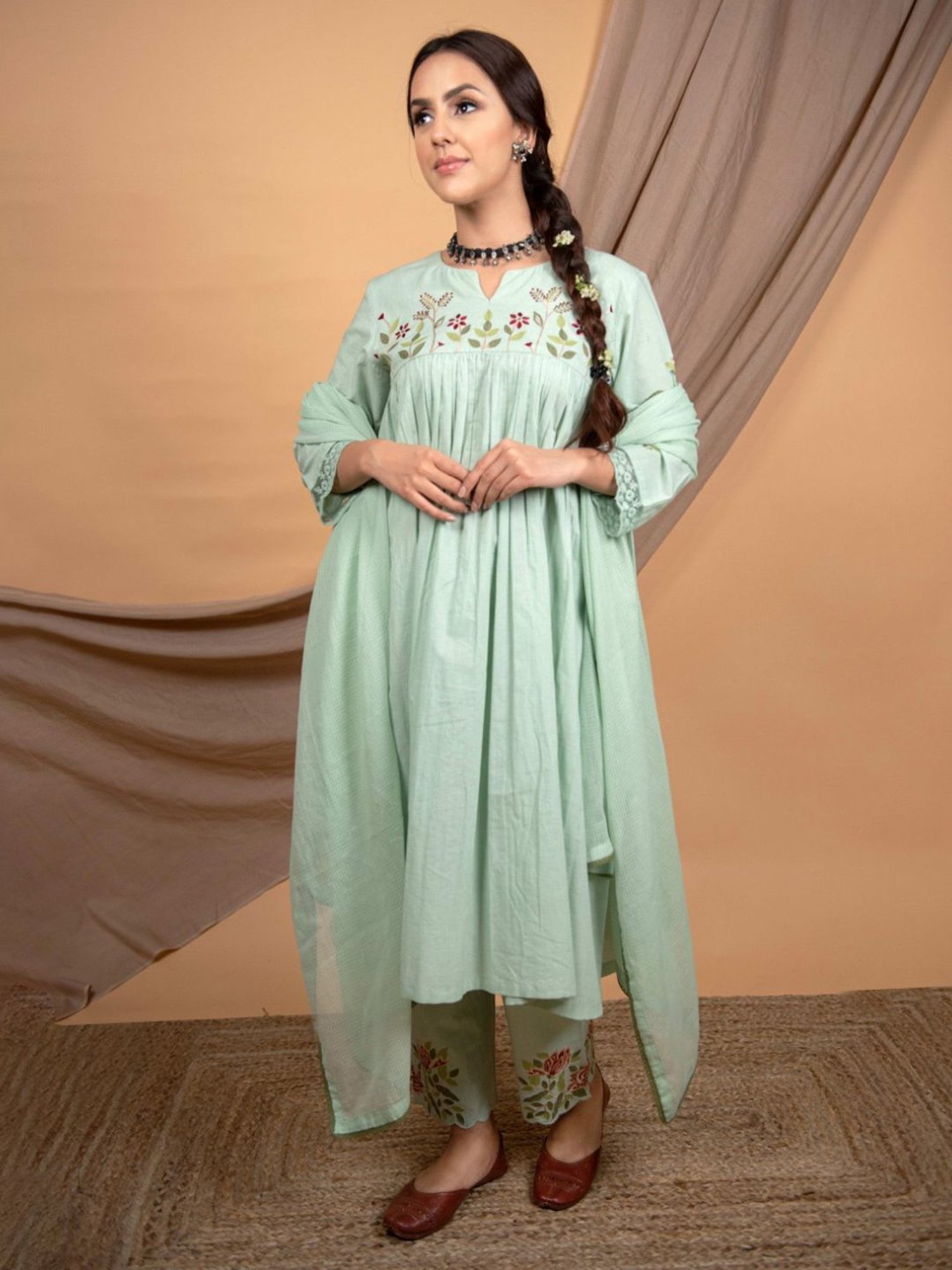 Priya Chaudhary Green Nargis Hand Embroidered Cotton Kurta