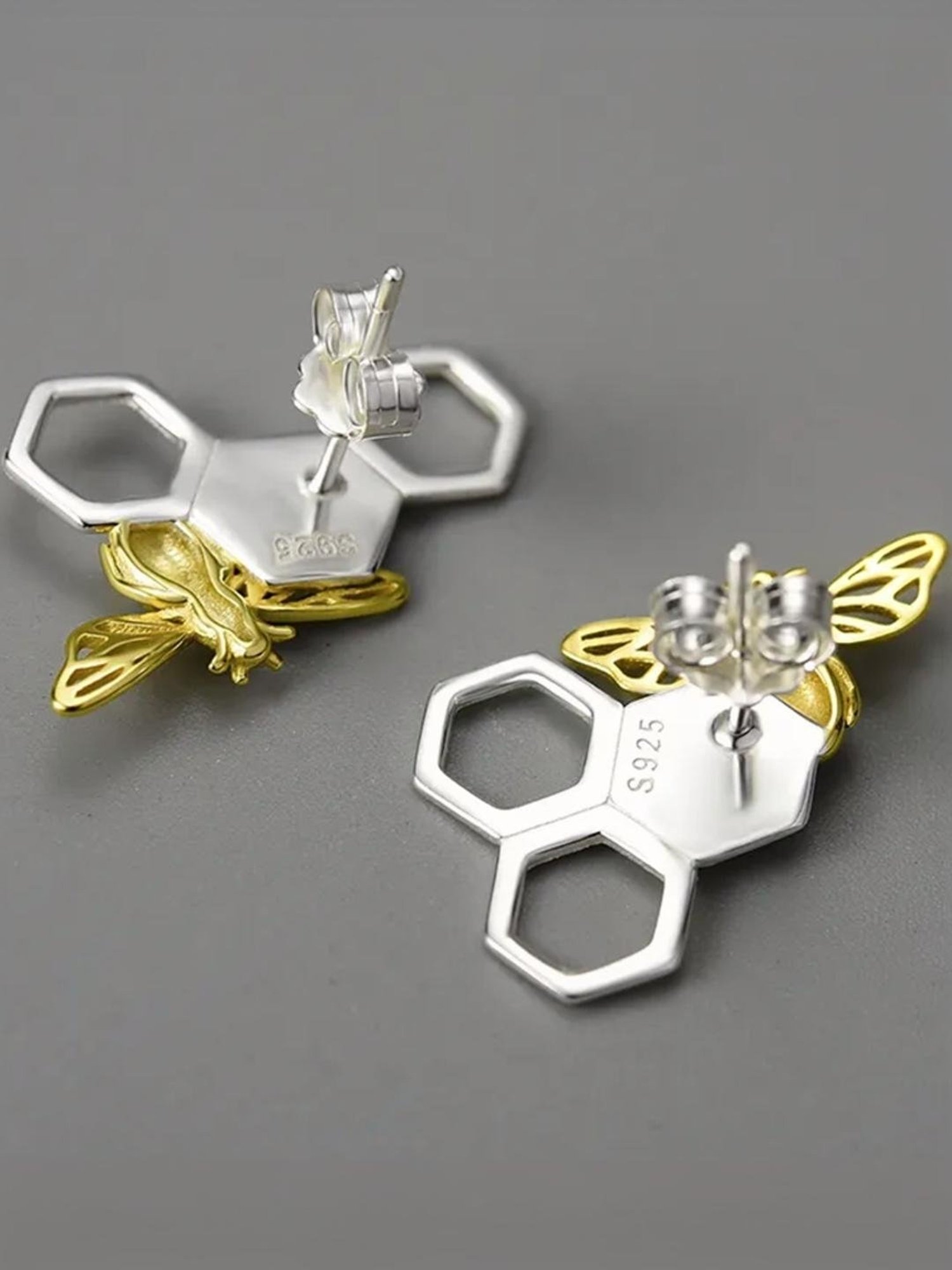 Rihi by P.C. Chandra Jewellers 92.5 Sterling Silver Honey Comb Stud Earrings for Women & Girls