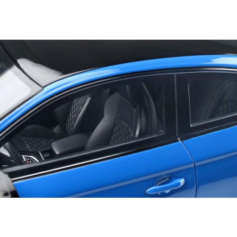 Audi RS 5 Coupe Turbo Blue with Black Top 1/18 Model Car by GT Spirit