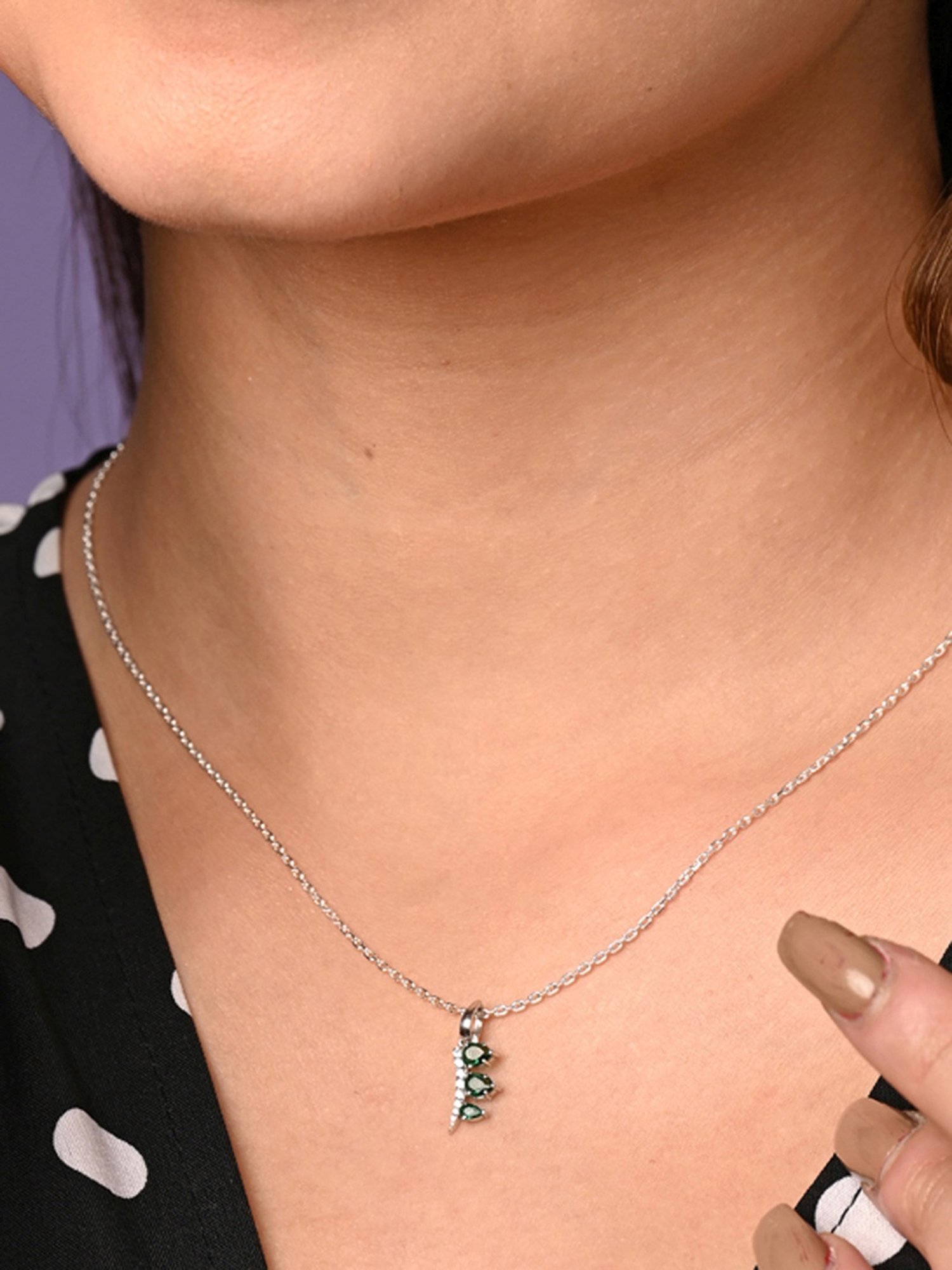 Clara 925 Silver Rhodium-Plated Swiss Zirconia Reina Pendant with Chain Necklace