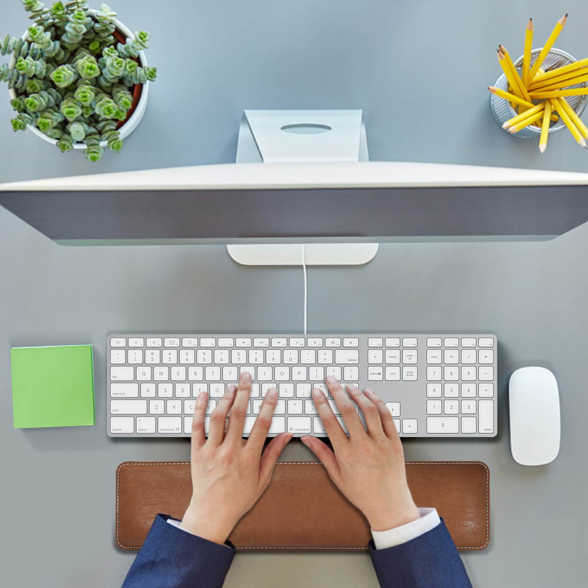 MAIDERN Gaming PU Mouse Pad Anti-slip Base Smooth Surface Ergonomic Design With Soft Memory Foam Keyboard Wrist Rest For Office Typist - Brown