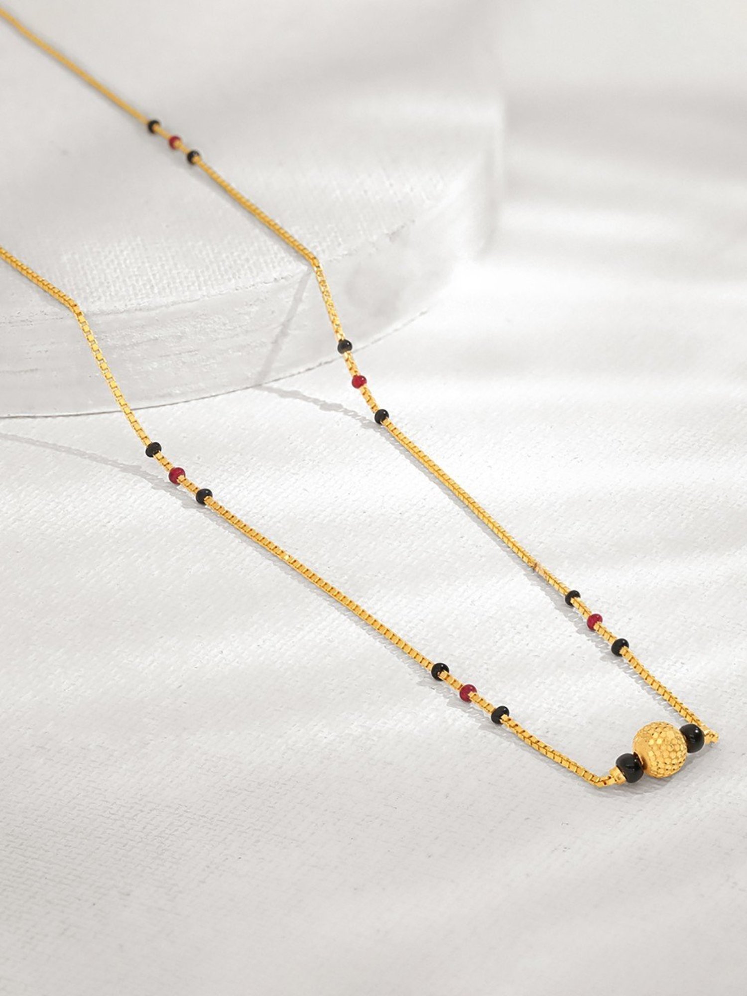 P.N.Gadgil Jewellers Noir Grace 22k Gold Mangalsutra