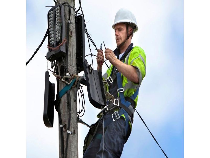 KLEIN TOOLS D252-6 Diagonal Cutting Pliers, Heavy-Duty, All-Purpose, 6-Inch