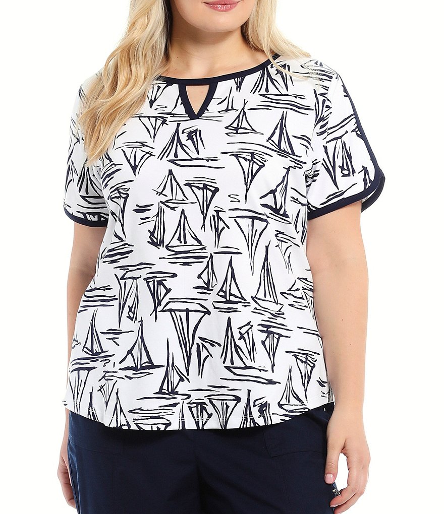 Allison Daley Plus Size Sailboats V-Notch Crew Neck Short Sleeve Top
