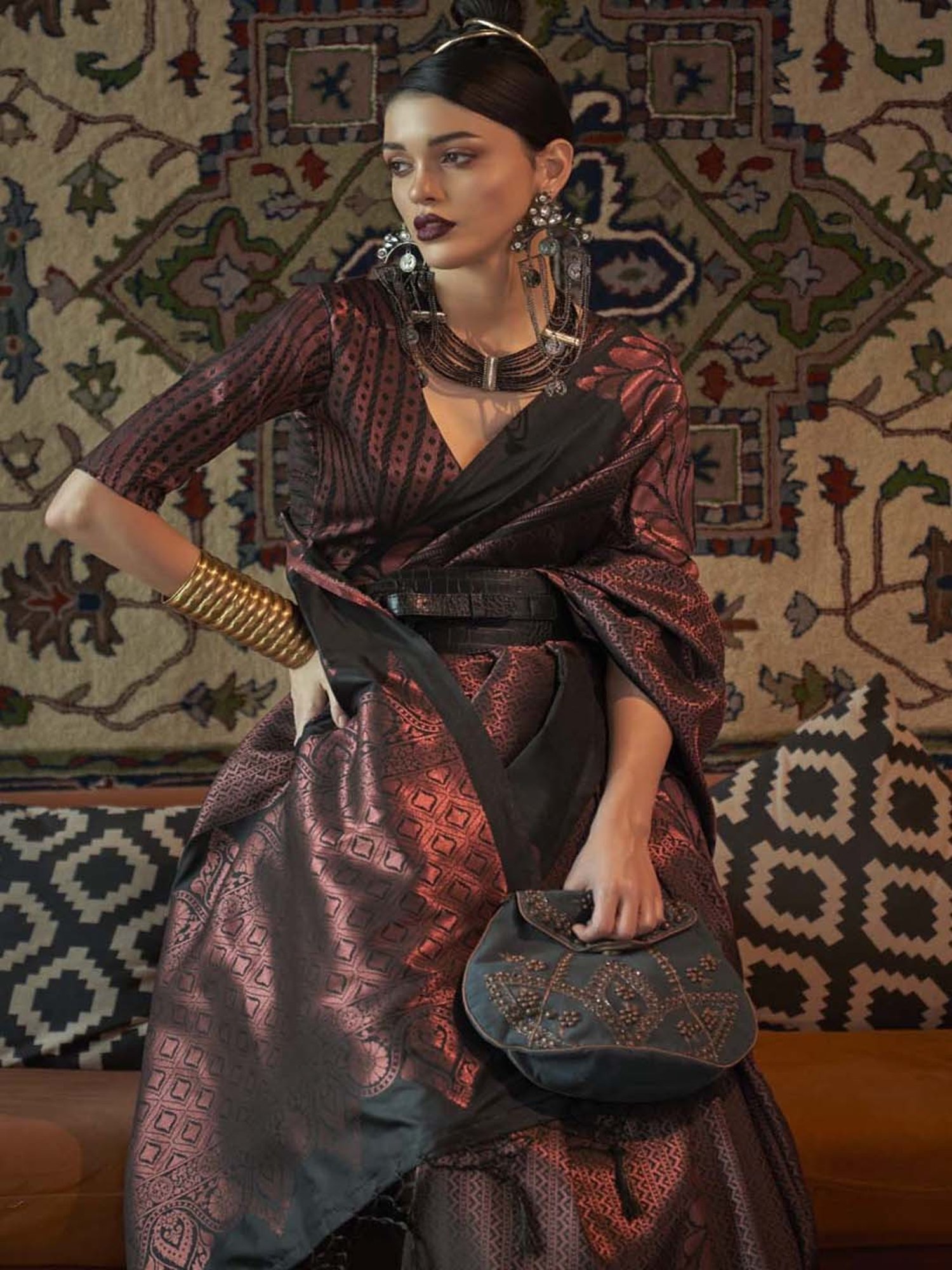 Elora Grey & Purple Silk Woven Saree With Unstitched Blouse