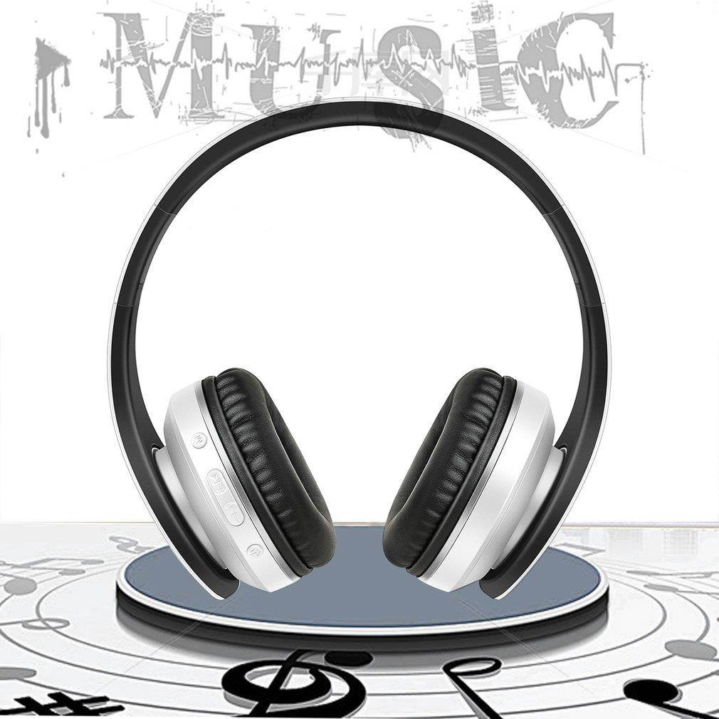 Everyday Wholesale Lots Black Earbuds Bundle Bulk in-Ear Earphones 124 Pack