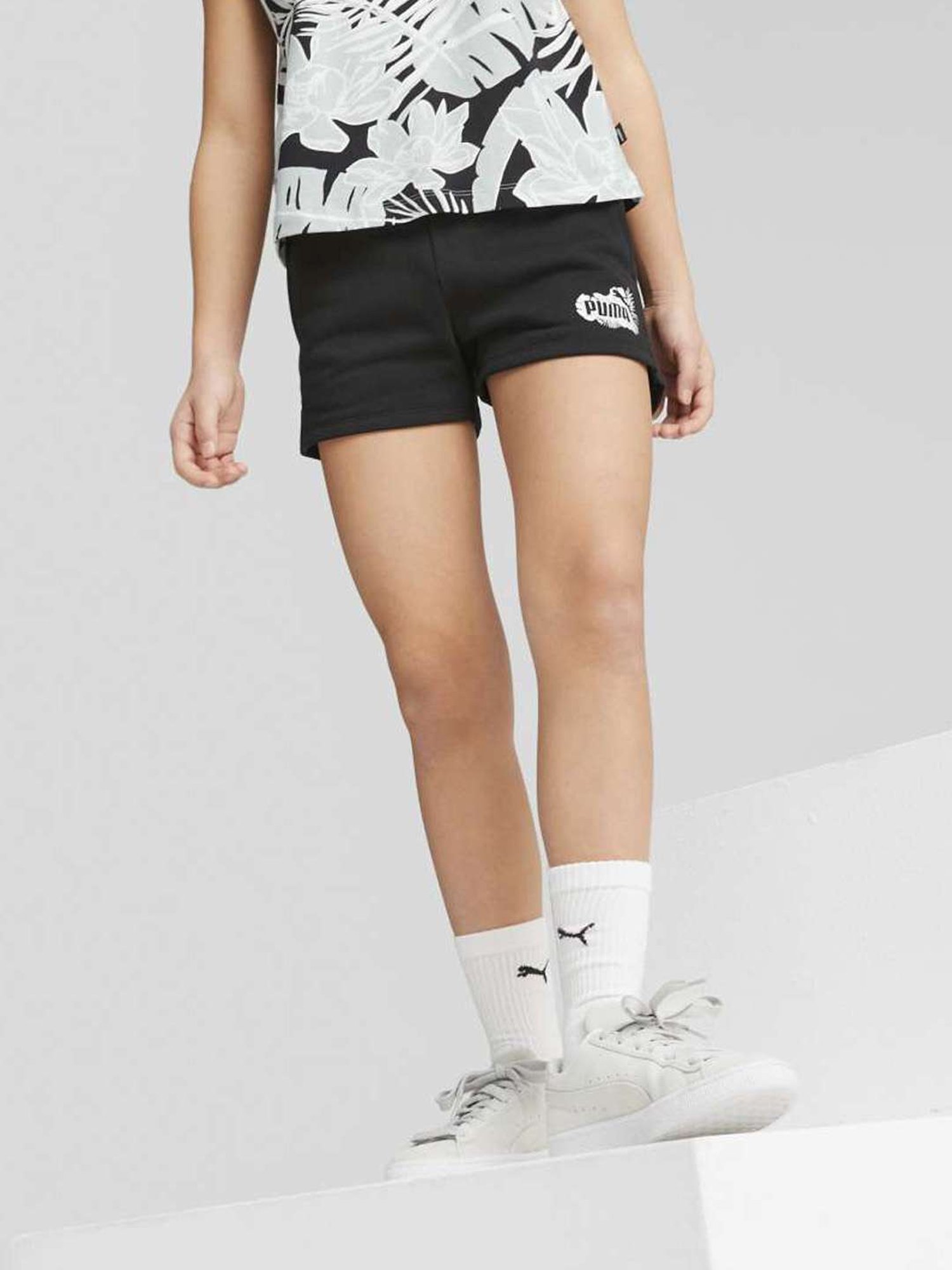 Essential+ FLOWER POWER Youth Regular Fit Shorts