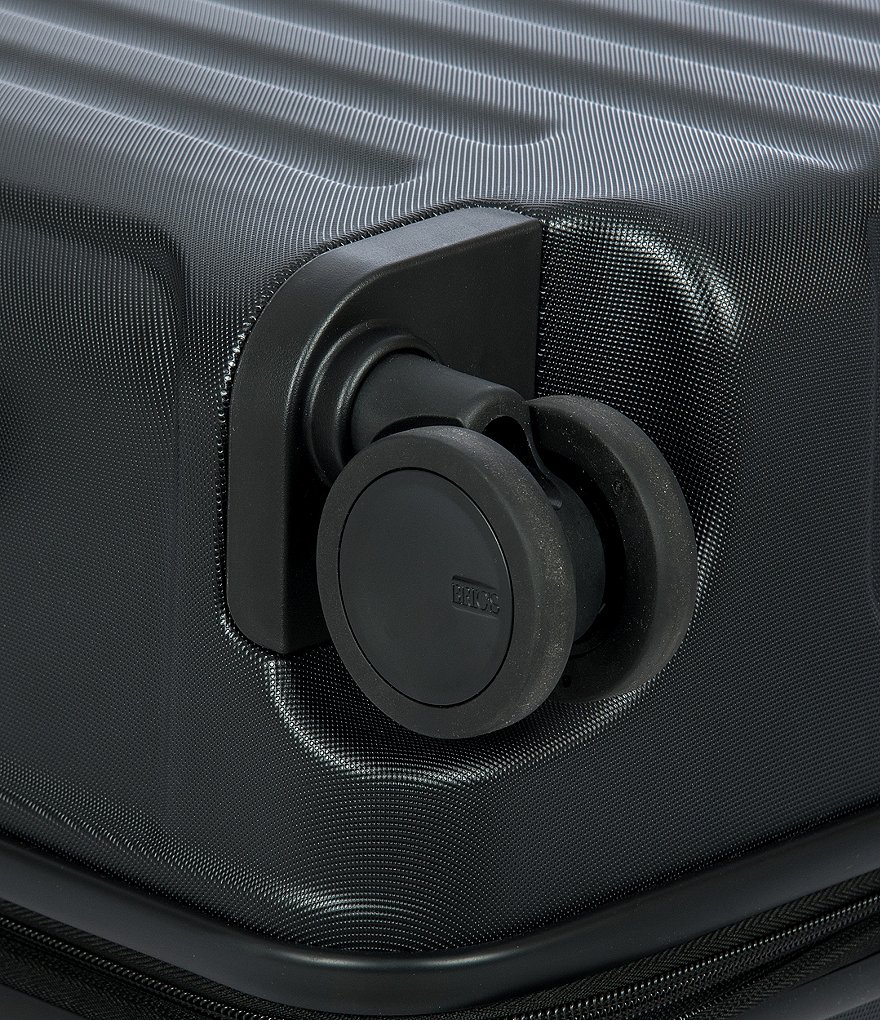 Bric's Capri 32#double; Extra Large Spinner